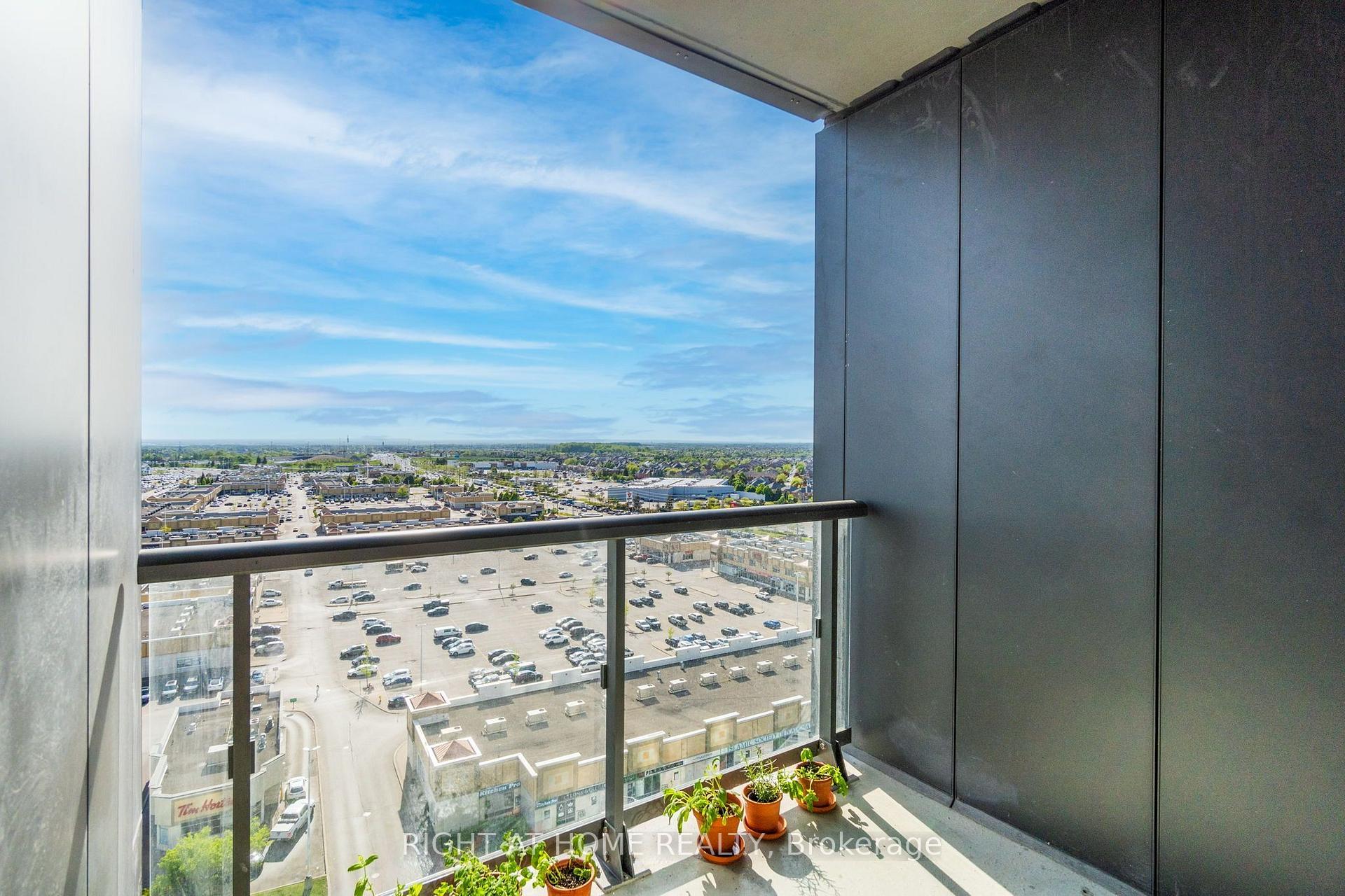 Photo 16 of Unit 1321, 10 Abeja Street, Vaughan, Concord — HOMEH