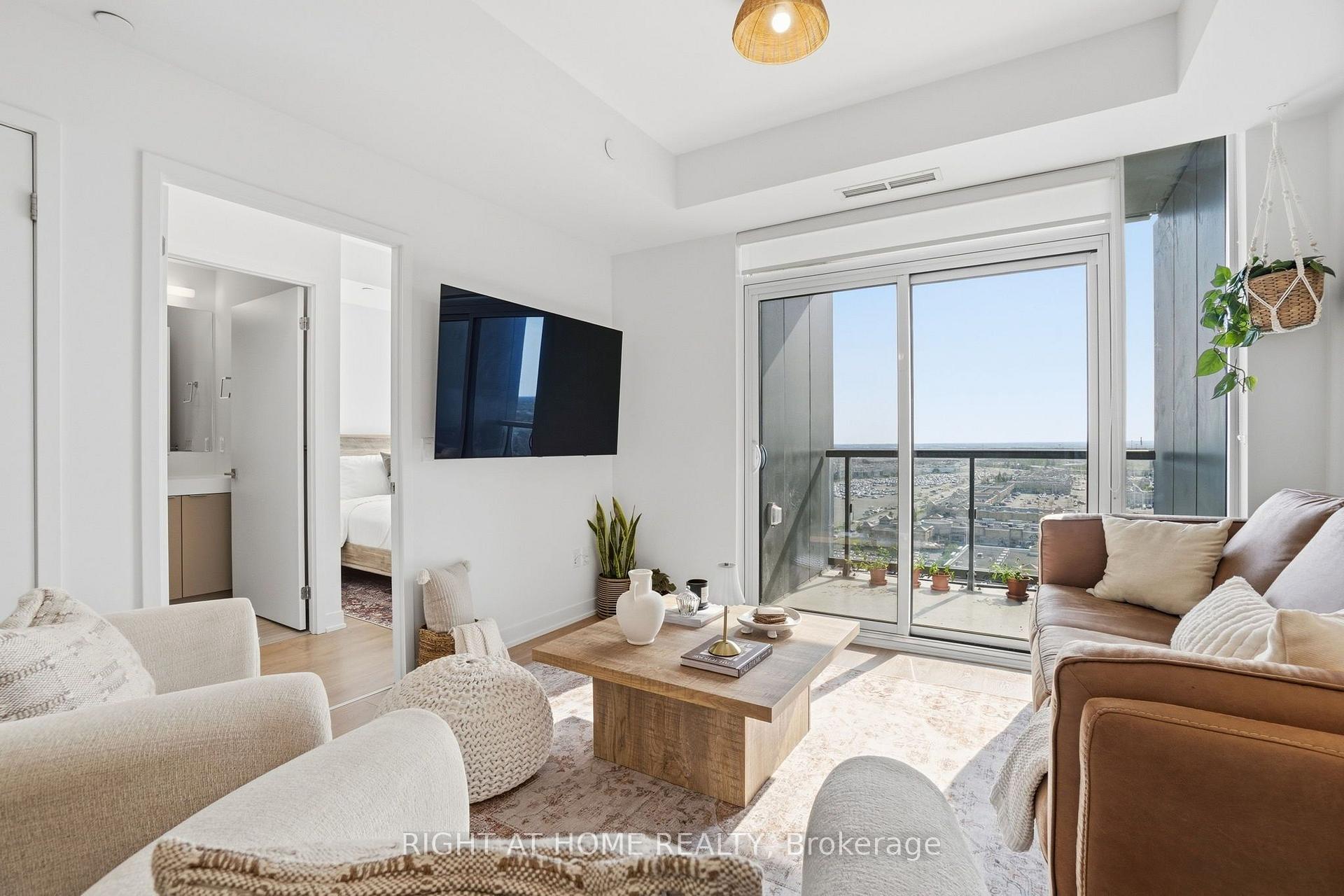 Photo 18 of Unit 1321, 10 Abeja Street, Vaughan, Concord — HOMEH