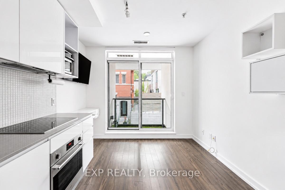 Photo 7 of Unit 216, 377 Madison Avenue, Toronto, Casa Loma — HOMEH