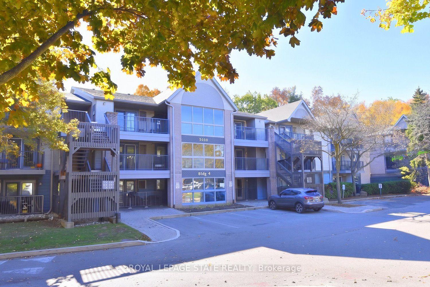 Photo 3 of Unit 313, 2030 Cleaver Avenue W, Burlington, Headon — HOMEH