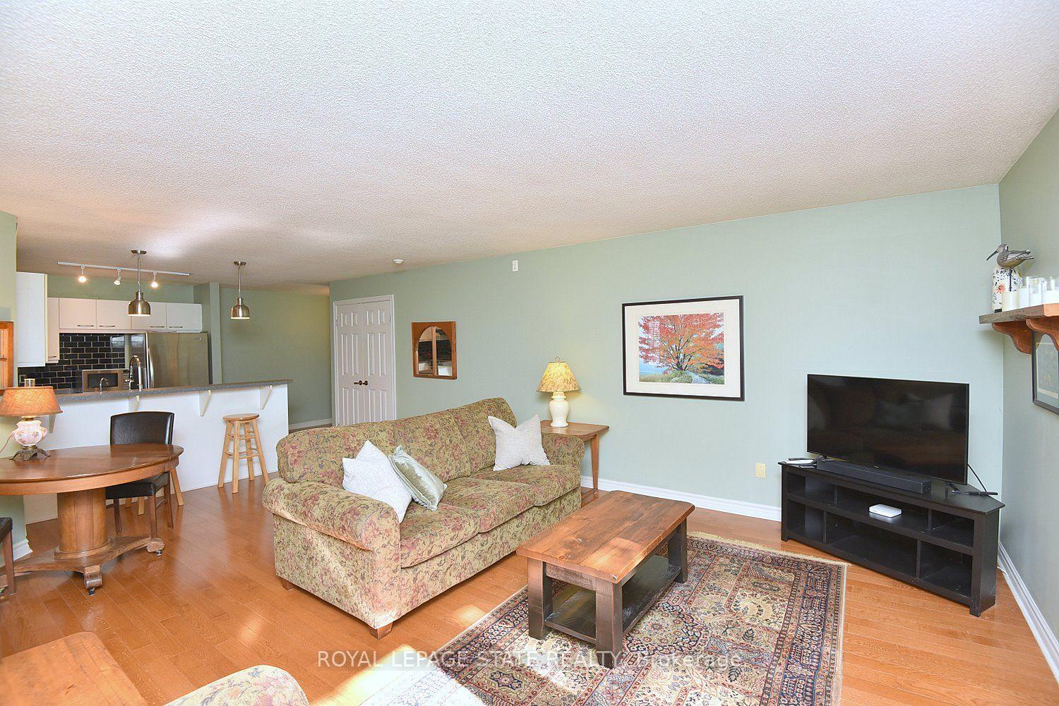 Photo 4 of Unit 313, 2030 Cleaver Avenue W, Burlington, Headon — HOMEH