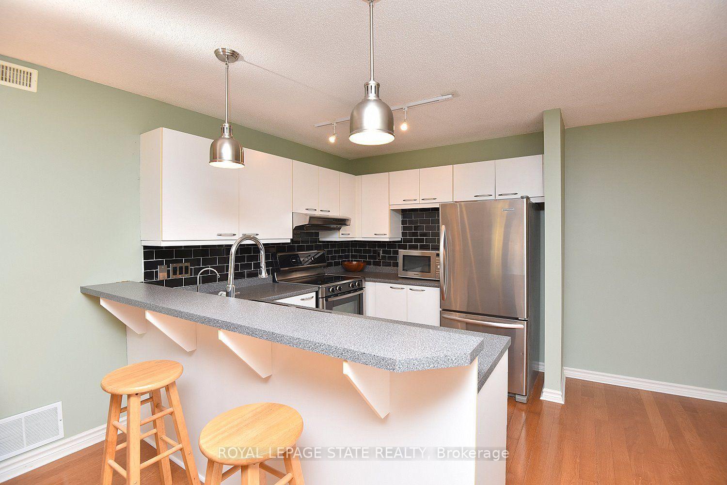 Photo 12 of Unit 313, 2030 Cleaver Avenue W, Burlington, Headon — HOMEH