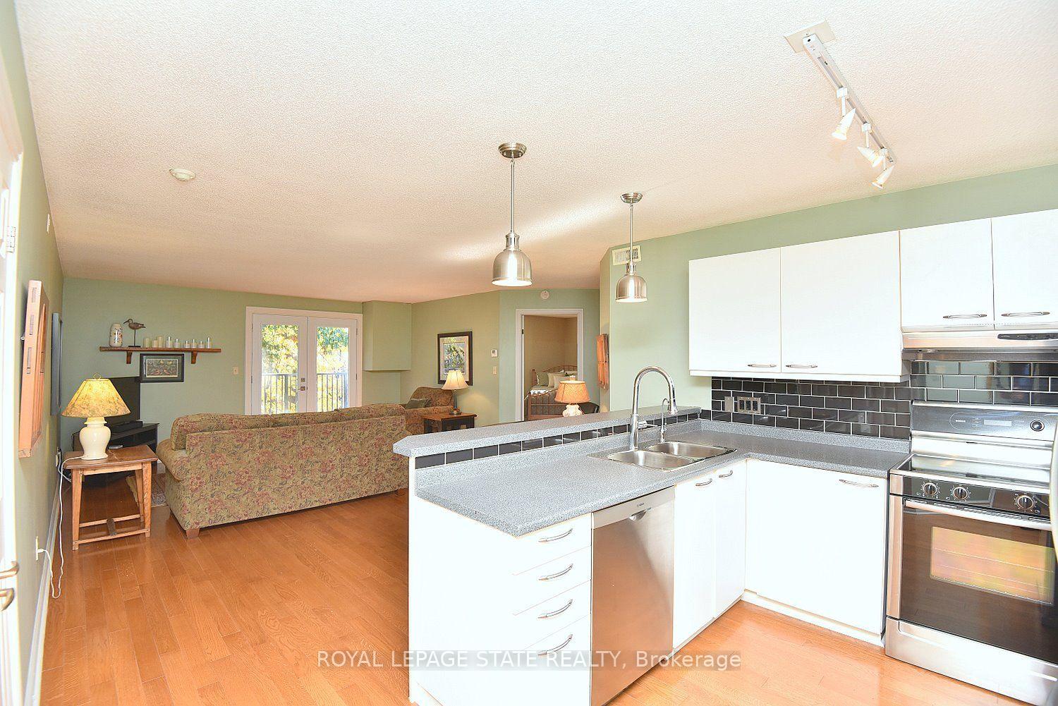 Photo 15 of Unit 313, 2030 Cleaver Avenue W, Burlington, Headon — HOMEH