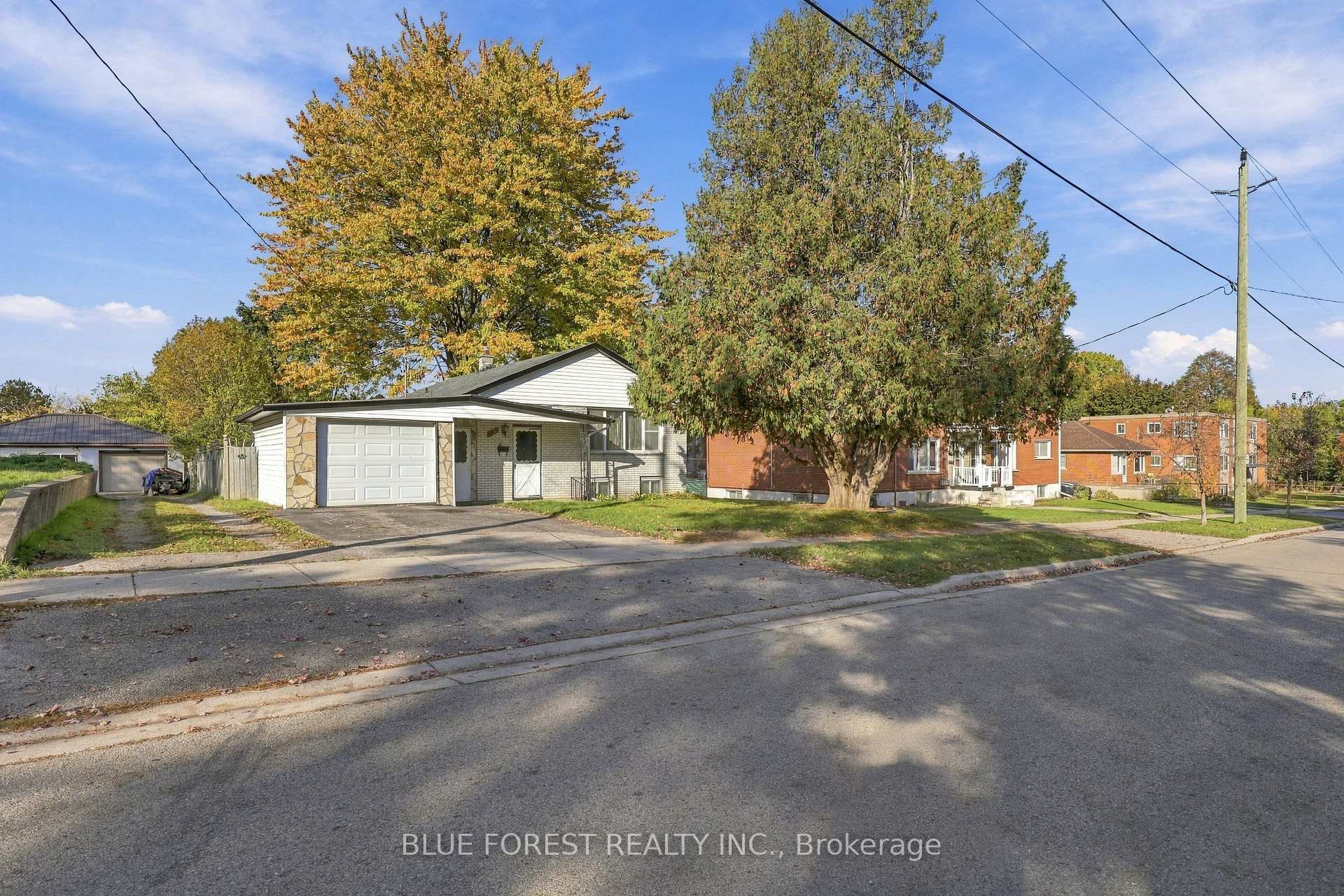 Photo of 105 Chesterfield Avenue
