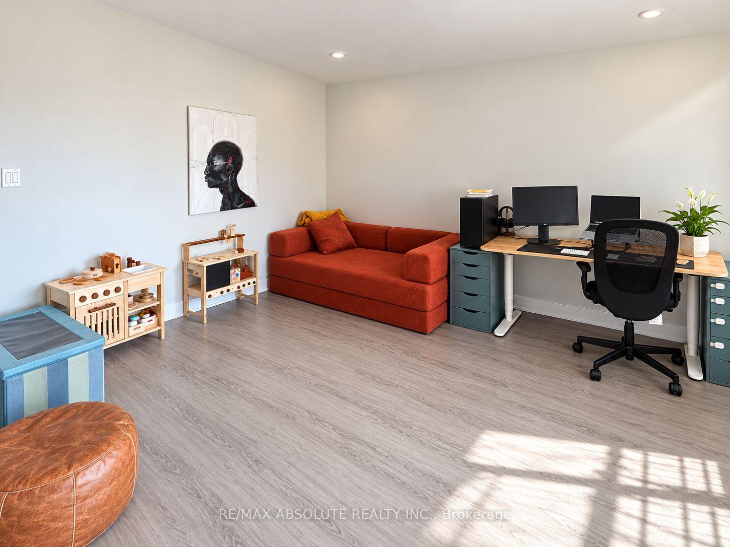 Photo 5 of Unit 3, 300 Elmgrove Avenue, Ottawa, Westboro South — HOMEH