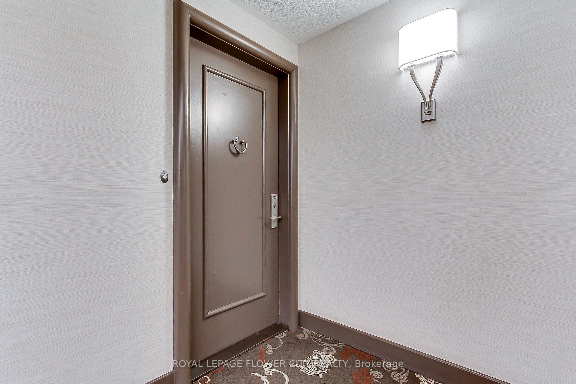 Photo 4 of Unit 103, 1400 Dixie Road, Mississauga, Lakeview — HOMEH