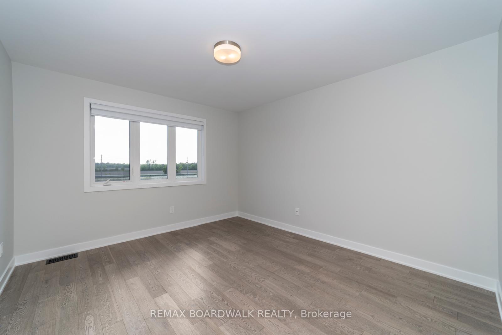 Photo 15 of 128 Main Halyard Lane, Ottawa, Barrhaven - Half Moon Bay — HOMEH