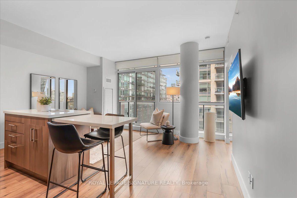 Photo 8 of Unit 908, 39 Sherbourne Street, Toronto, Moss Park — HOMEH