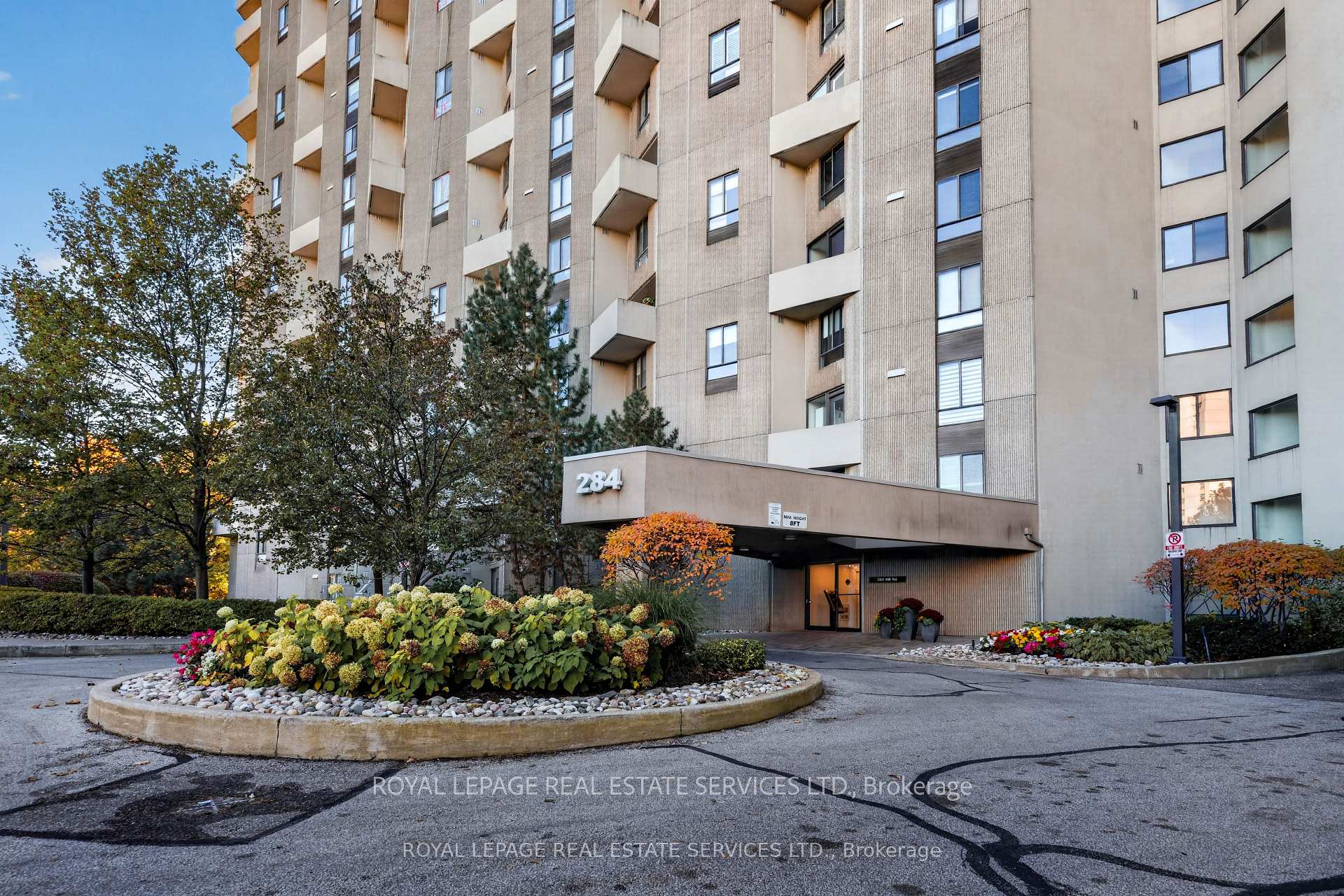 Photo 1 of Unit A03, 284 Mill Road, Etobicoke, Markland Wood — HOMEH