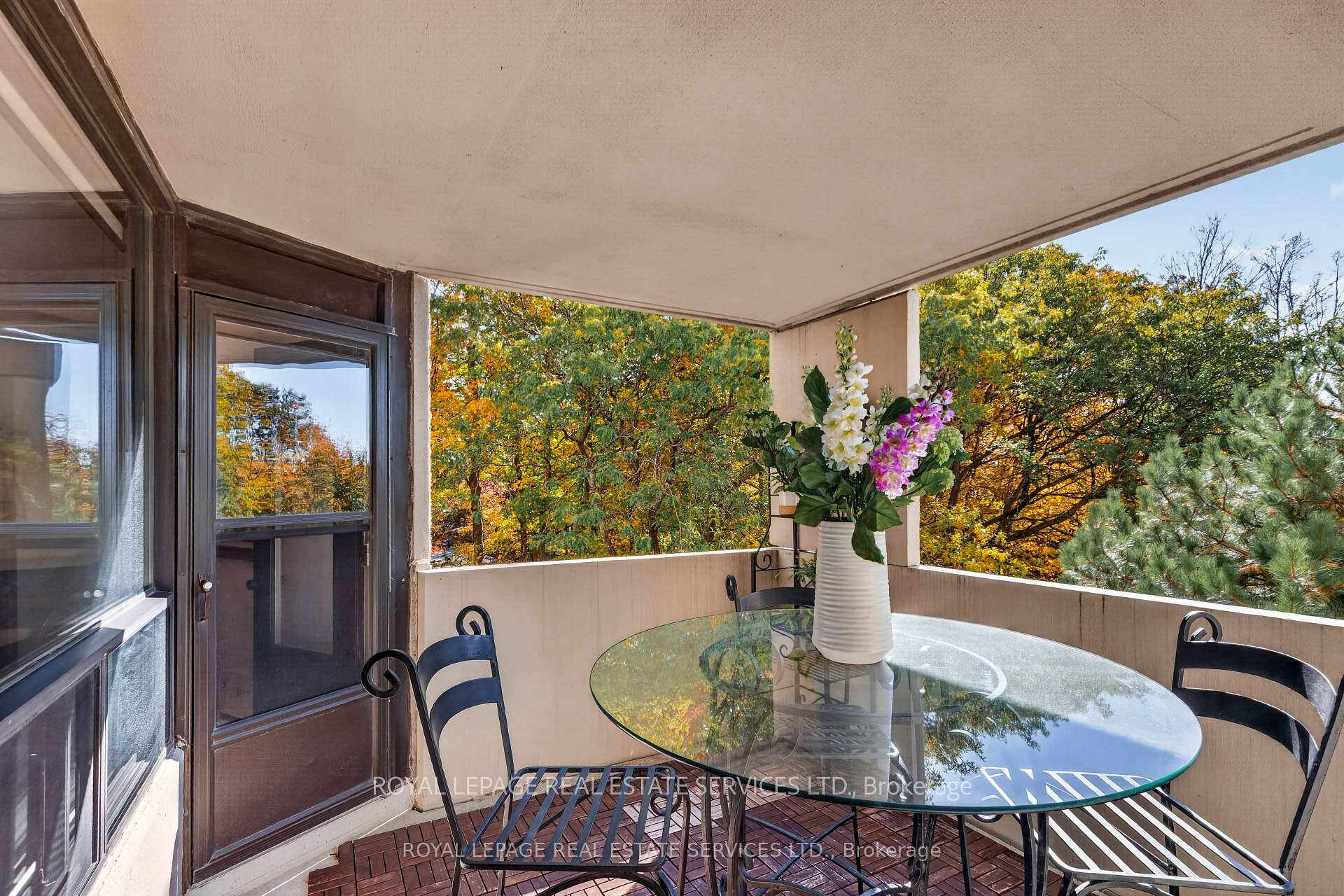 Photo 11 of Unit A03, 284 Mill Road, Etobicoke, Markland Wood — HOMEH