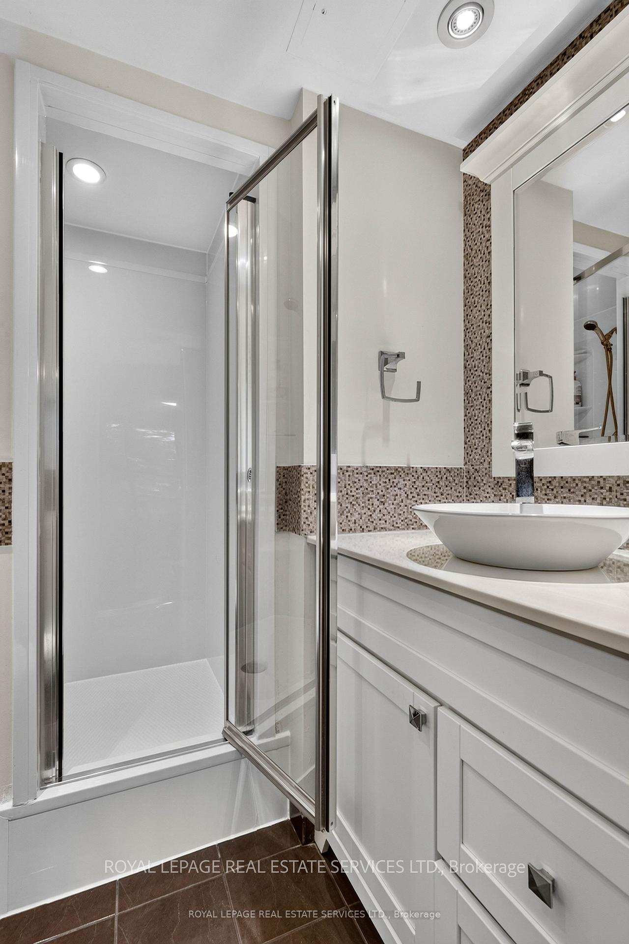 Photo 24 of Unit A03, 284 Mill Road, Etobicoke, Markland Wood — HOMEH
