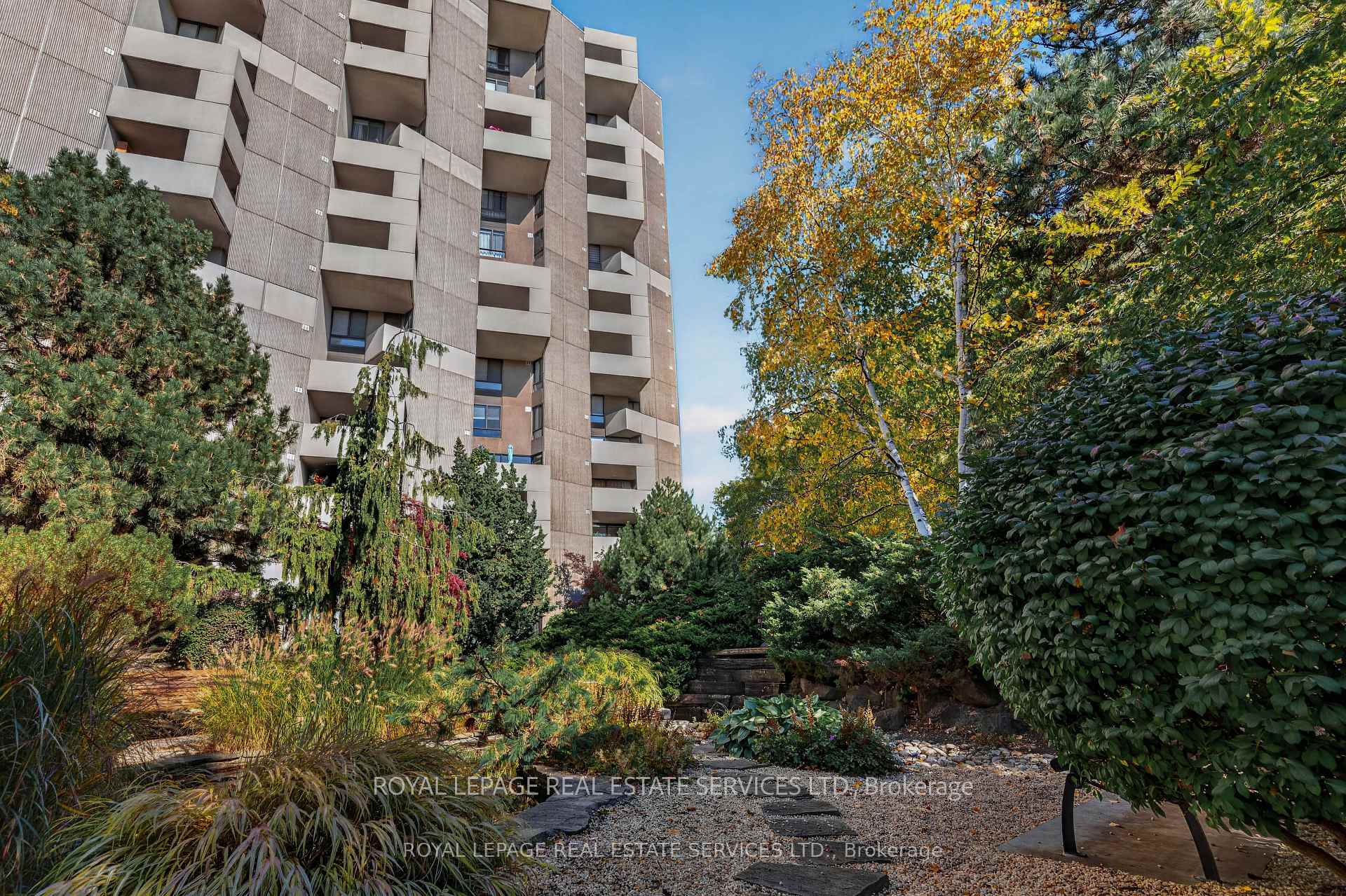 Photo 38 of Unit A03, 284 Mill Road, Etobicoke, Markland Wood — HOMEH