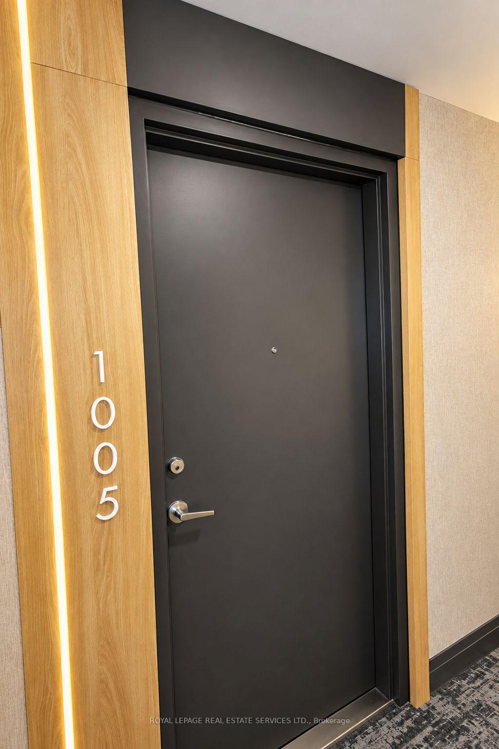 Photo 13 of Unit 1005, 4 Elsinore Path, Etobicoke, New Toronto — HOMEH
