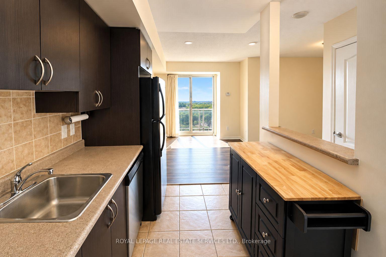 Photo 20 of Unit 1005, 4 Elsinore Path, Etobicoke, New Toronto — HOMEH