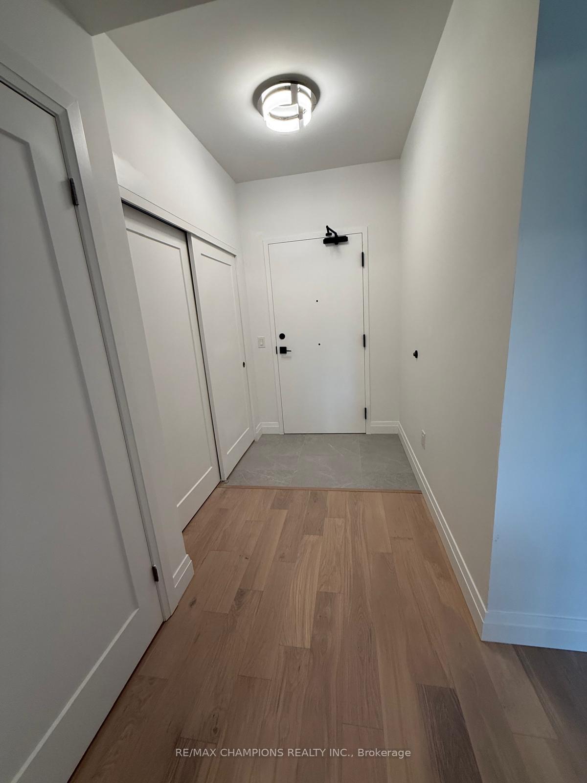 Photo 5 of Unit 209, 26 Mill Street, Halton Hills, Georgetown — HOMEH