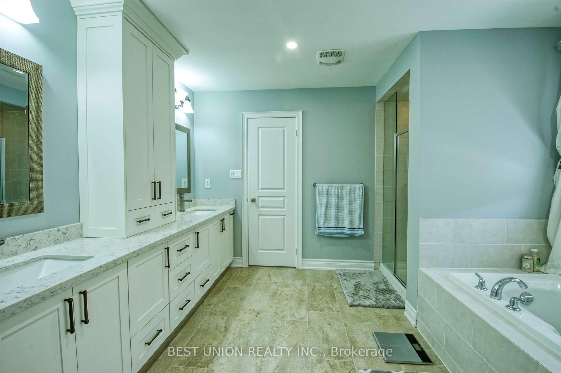 Photo 33 of 1183 Mctavish Drive, Newmarket, Stonehaven-Wyndham — HOMEH