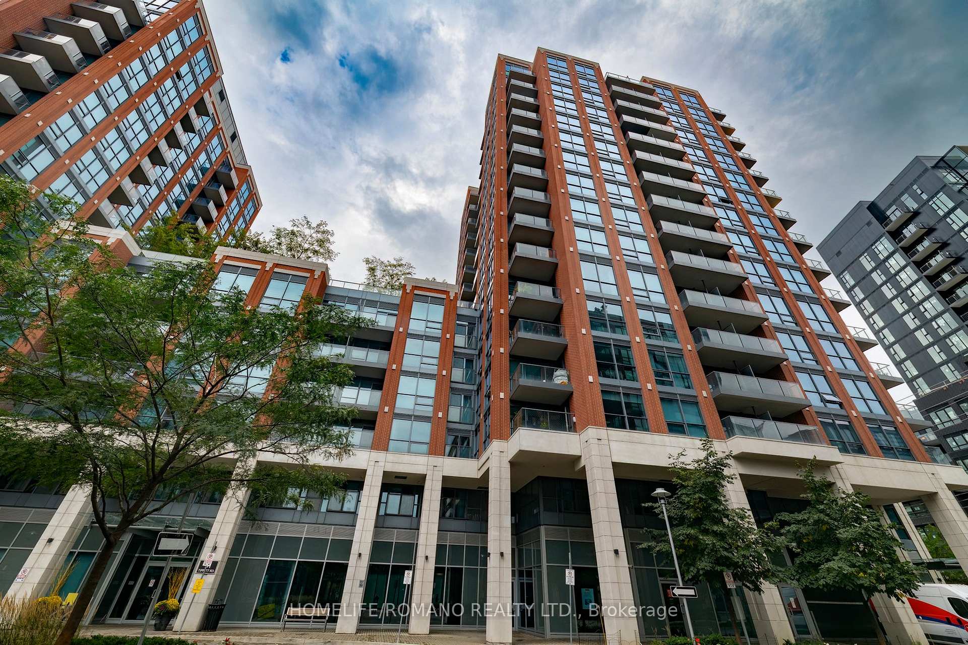 Photo 1 of Unit 1602, 31 Tippett Road, North York, Clanton Park — HOMEH