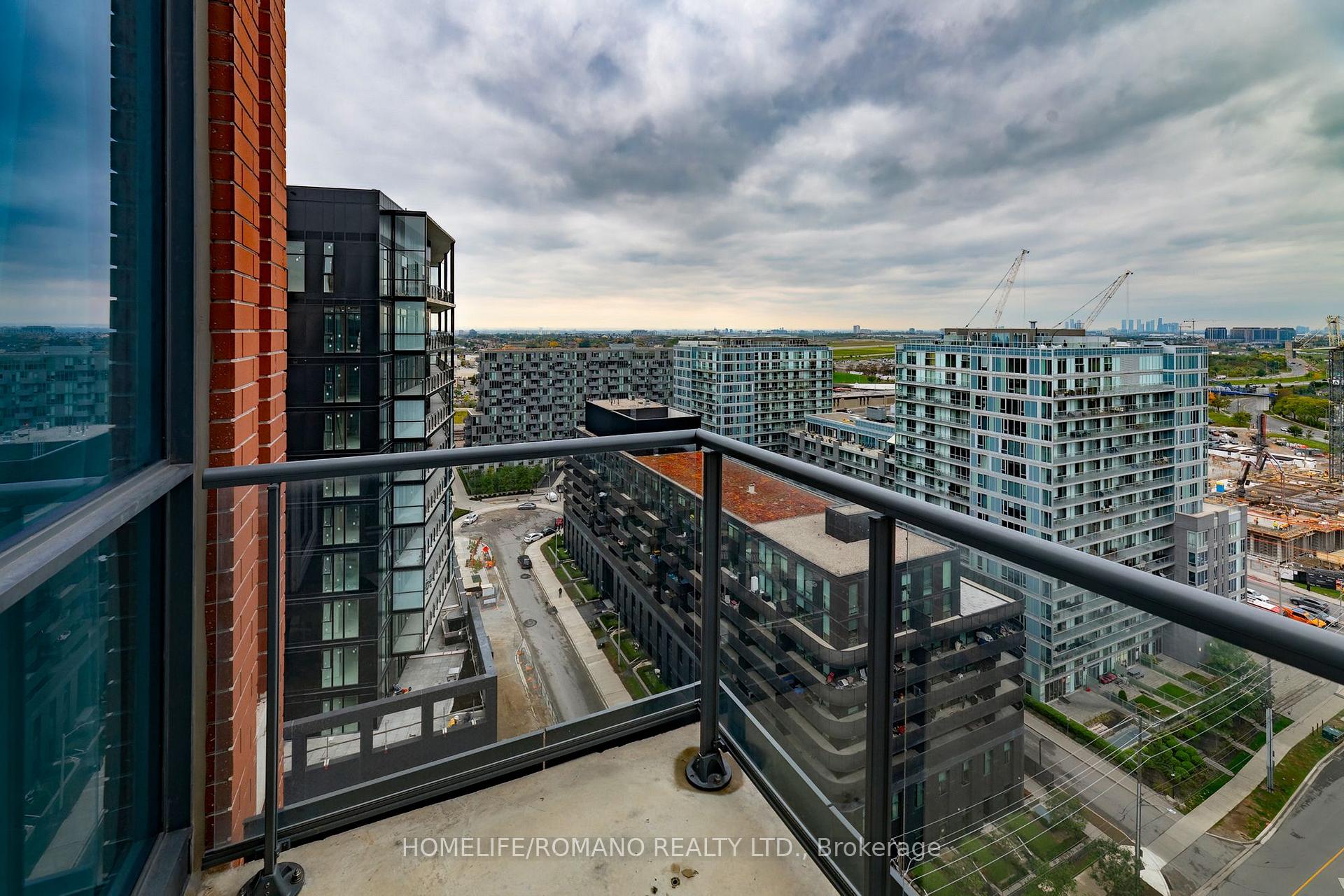 Photo 18 of Unit 1602, 31 Tippett Road, North York, Clanton Park — HOMEH