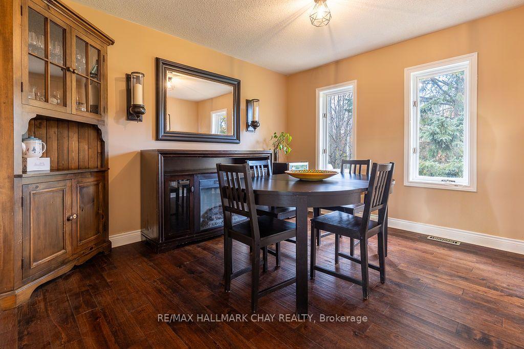Photo 3 of 5342 Line 4 N, Oro-Medonte, Rural Oro-Medonte — HOMEH