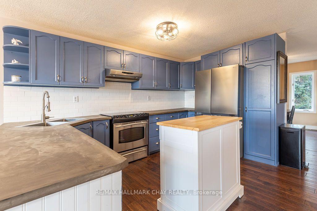 Photo 4 of 5342 Line 4 N, Oro-Medonte, Rural Oro-Medonte — HOMEH