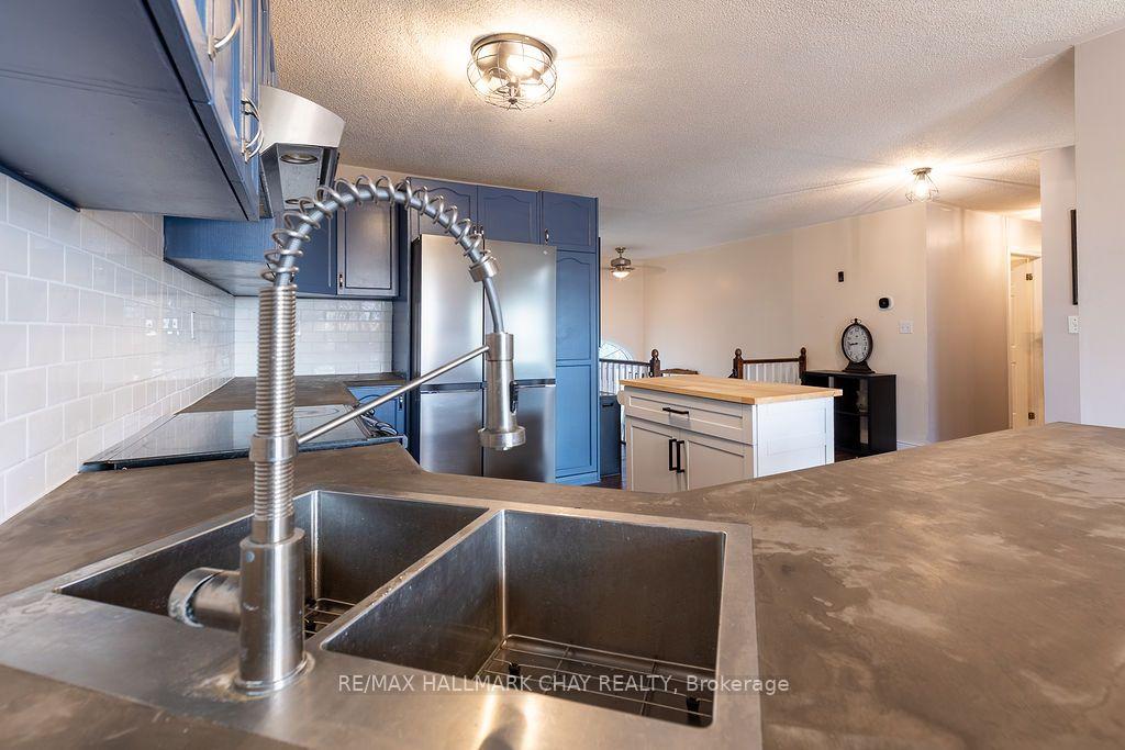 Photo 5 of 5342 Line 4 N, Oro-Medonte, Rural Oro-Medonte — HOMEH