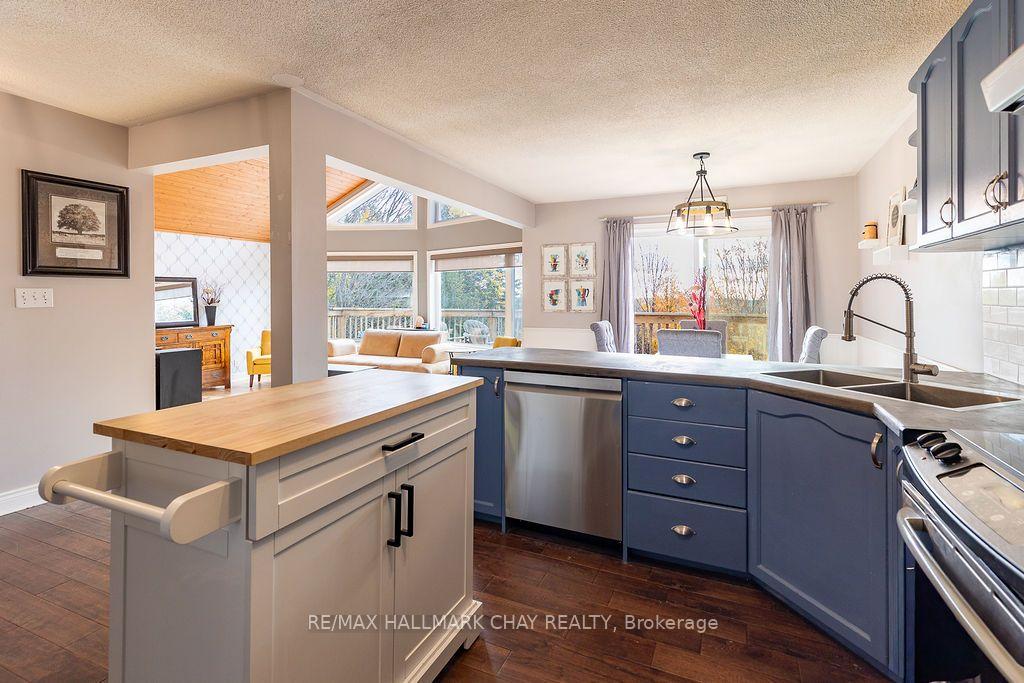 Photo 8 of 5342 Line 4 N, Oro-Medonte, Rural Oro-Medonte — HOMEH