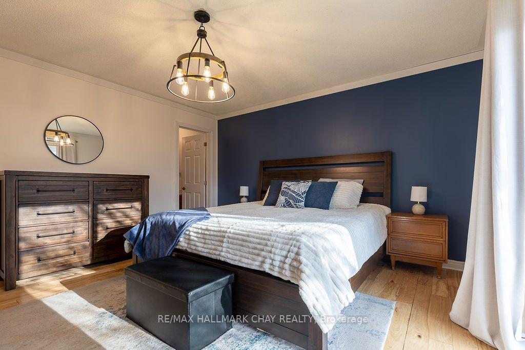 Photo 13 of 5342 Line 4 N, Oro-Medonte, Rural Oro-Medonte — HOMEH