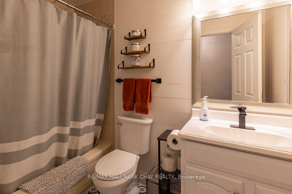 Photo 14 of 5342 Line 4 N, Oro-Medonte, Rural Oro-Medonte — HOMEH