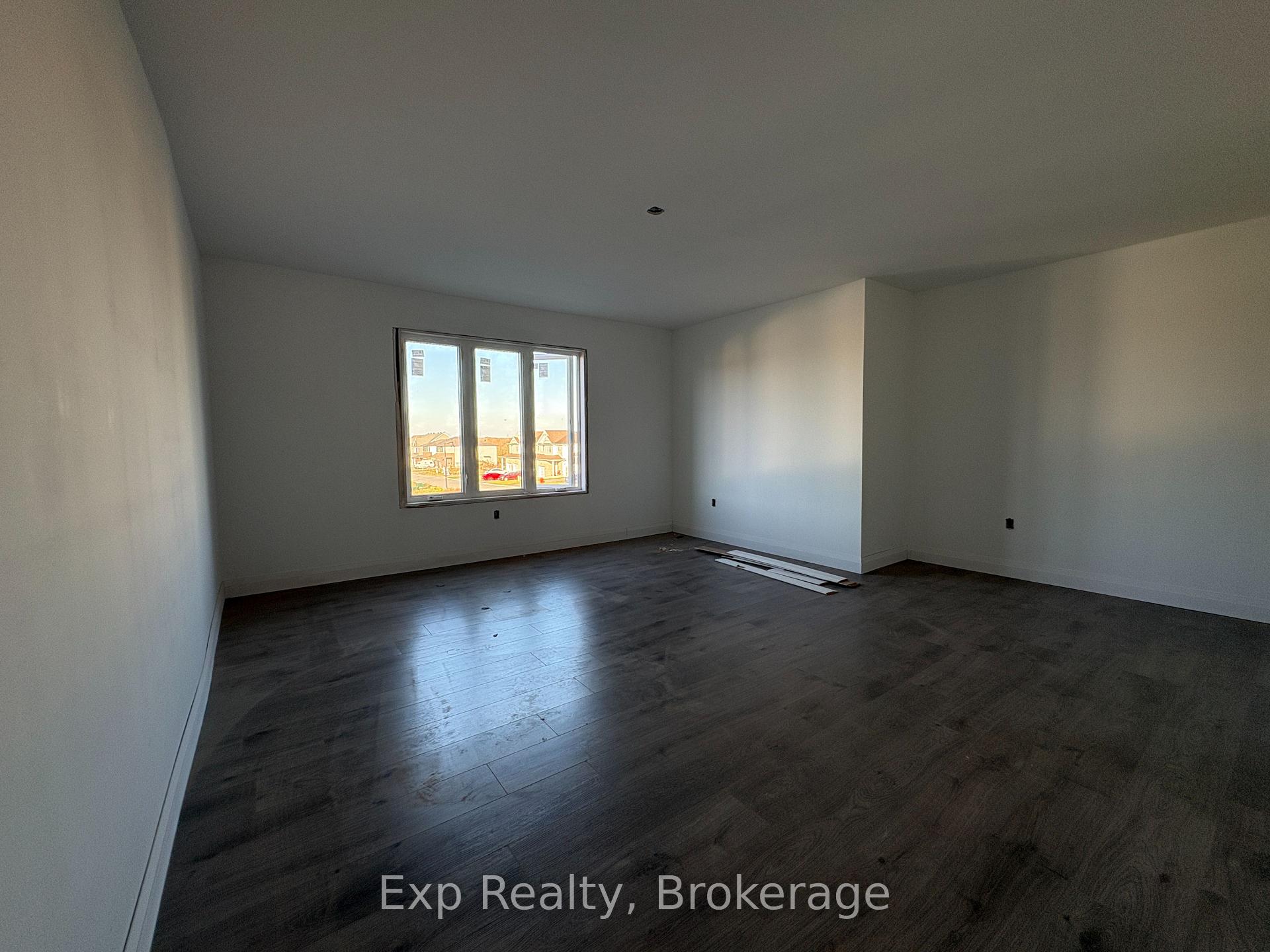 Photo 19 of 1116 Woodhaven Drive, Kingston, City Northwest — HOMEH