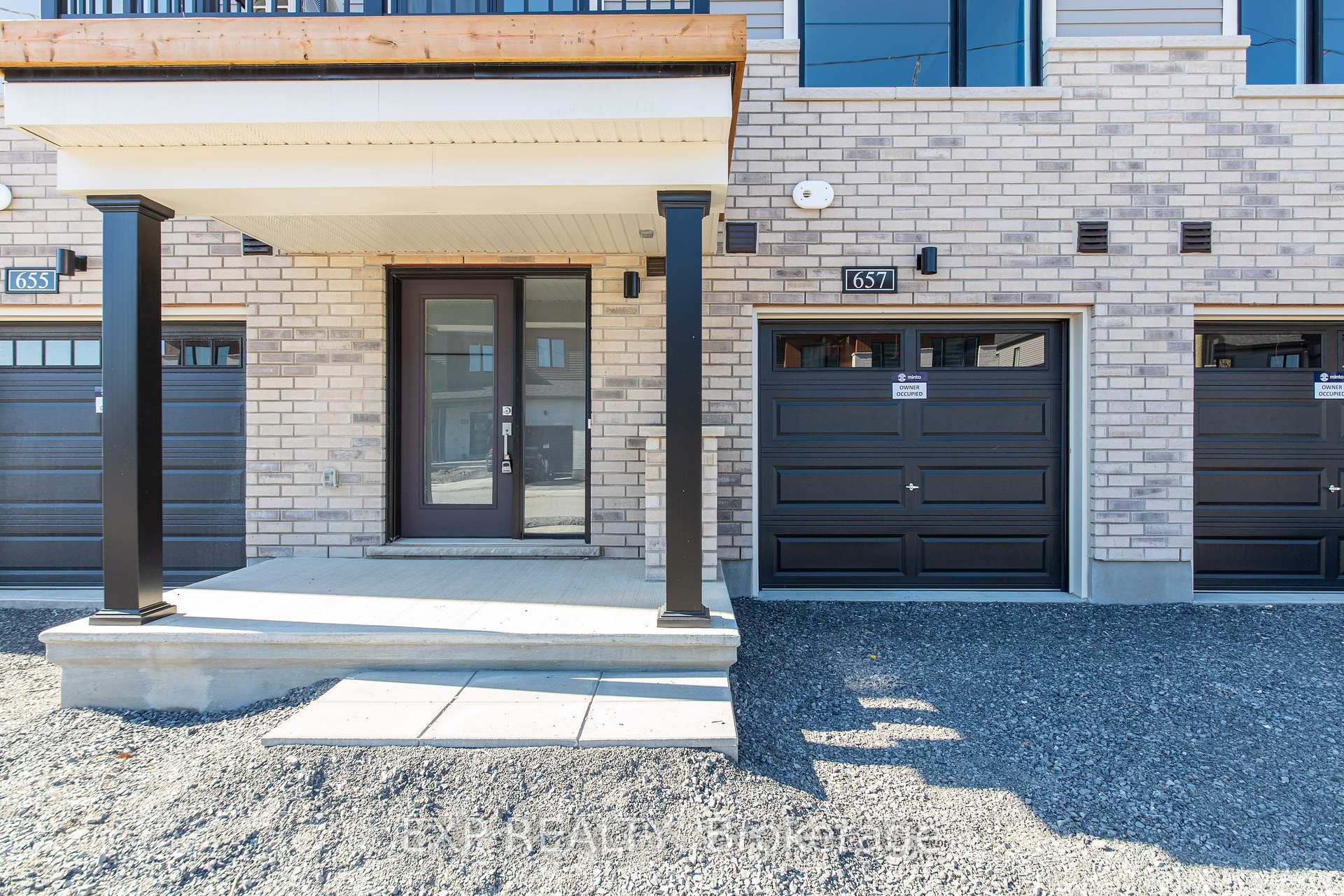Photo 3 of 657 Moonglade Crescent, Ottawa, Barrhaven - Half Moon Bay — HOMEH