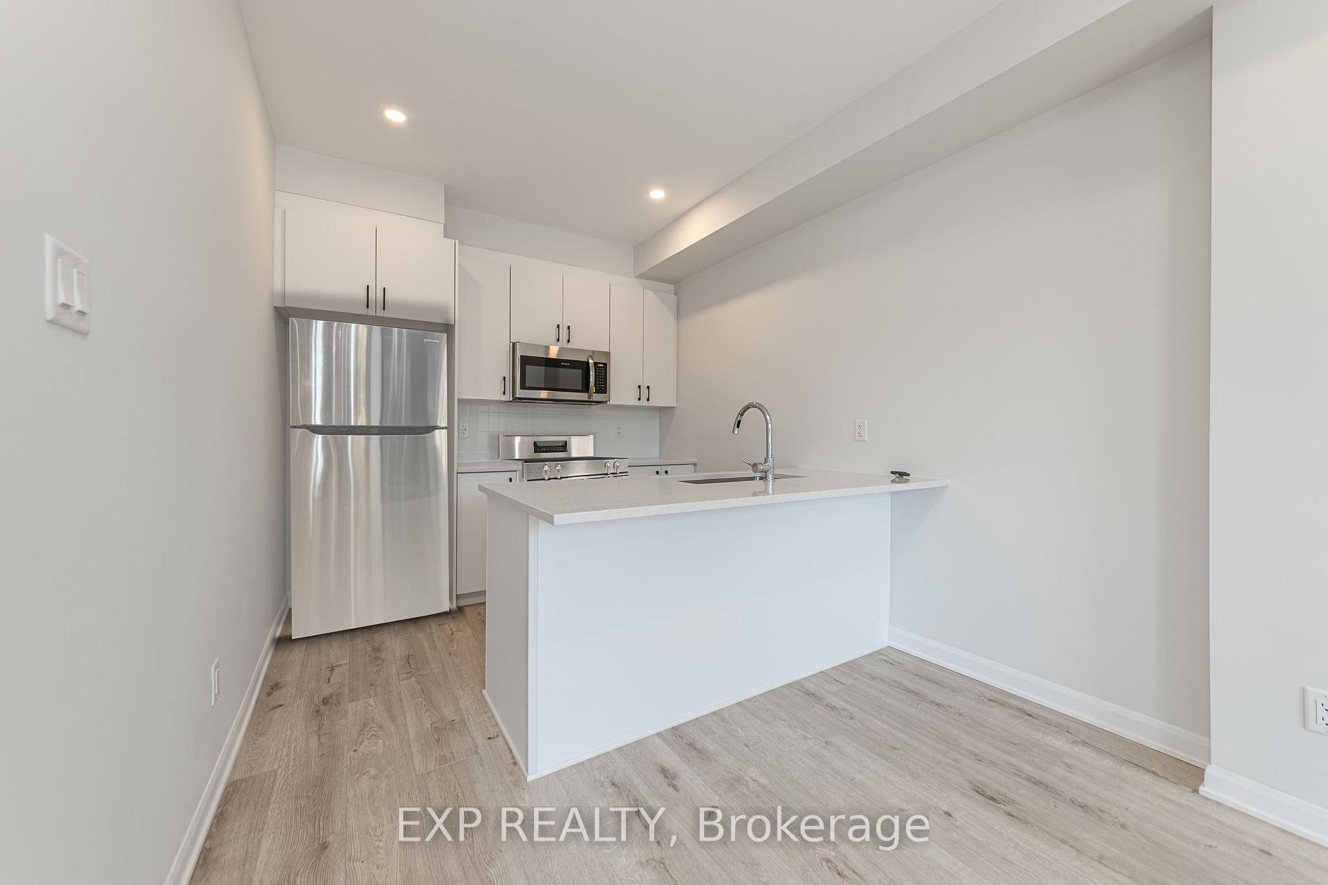 Photo 8 of 657 Moonglade Crescent, Ottawa, Barrhaven - Half Moon Bay — HOMEH