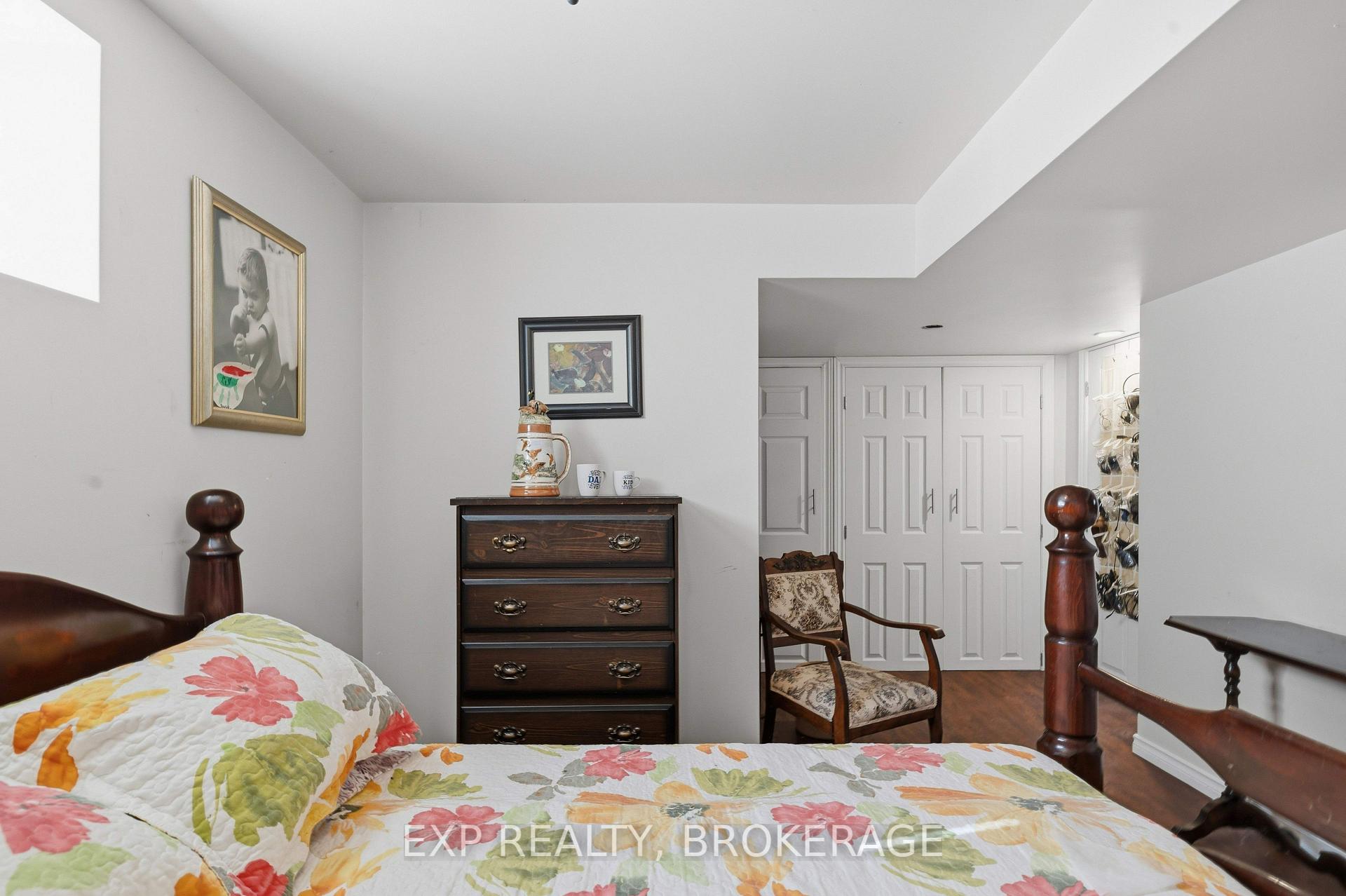 Photo 17 of 121 Butler Street E, Kingston, Rideau — HOMEH