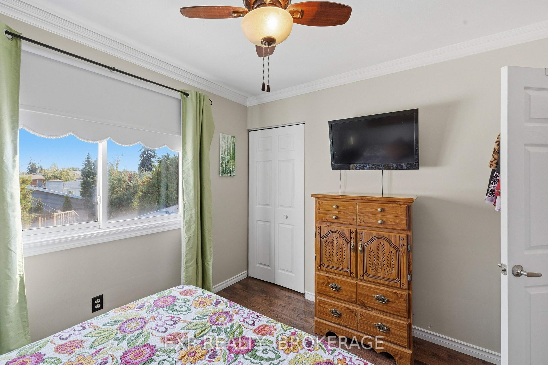 Photo 21 of 121 Butler Street E, Kingston, Rideau — HOMEH