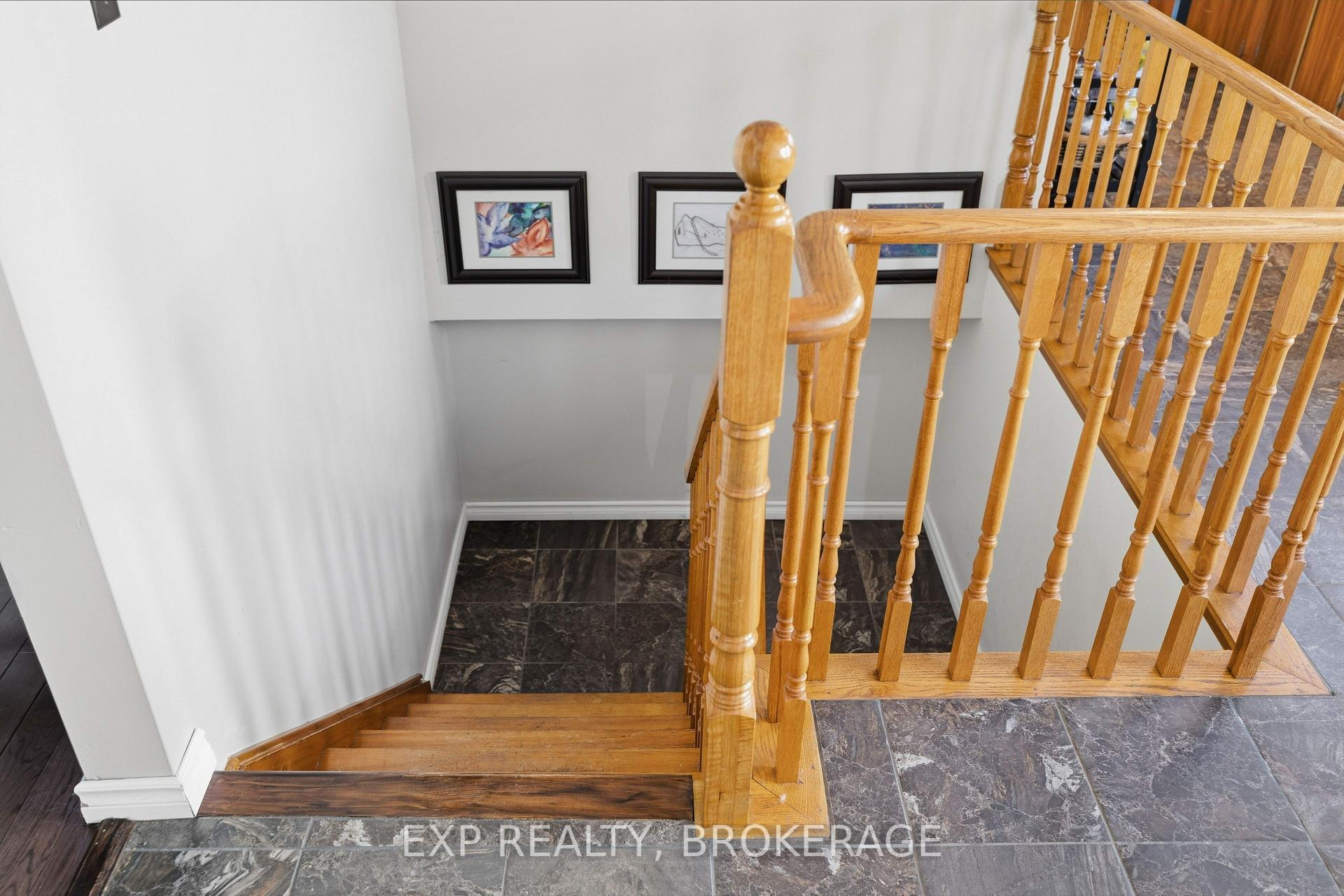 Photo 30 of 121 Butler Street E, Kingston, Rideau — HOMEH
