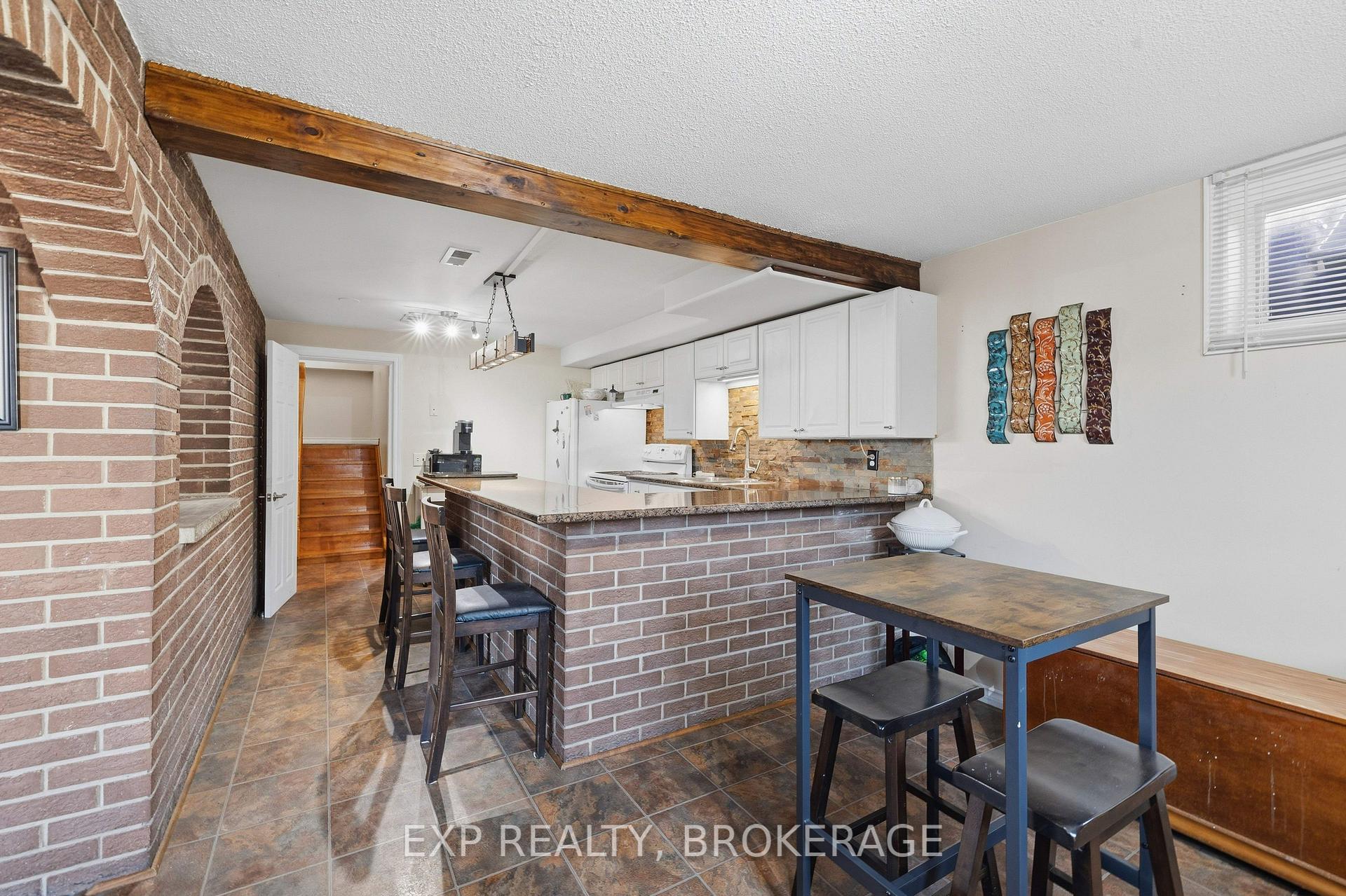 Photo 35 of 121 Butler Street E, Kingston, Rideau — HOMEH