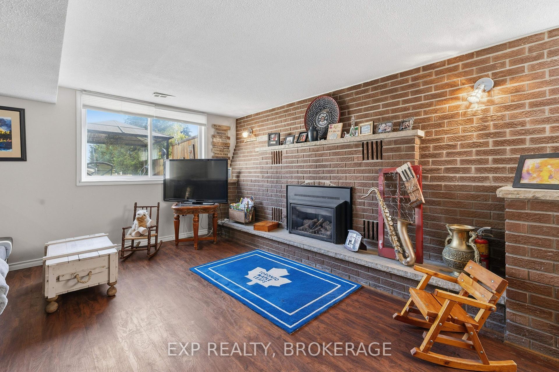 Photo 37 of 121 Butler Street E, Kingston, Rideau — HOMEH