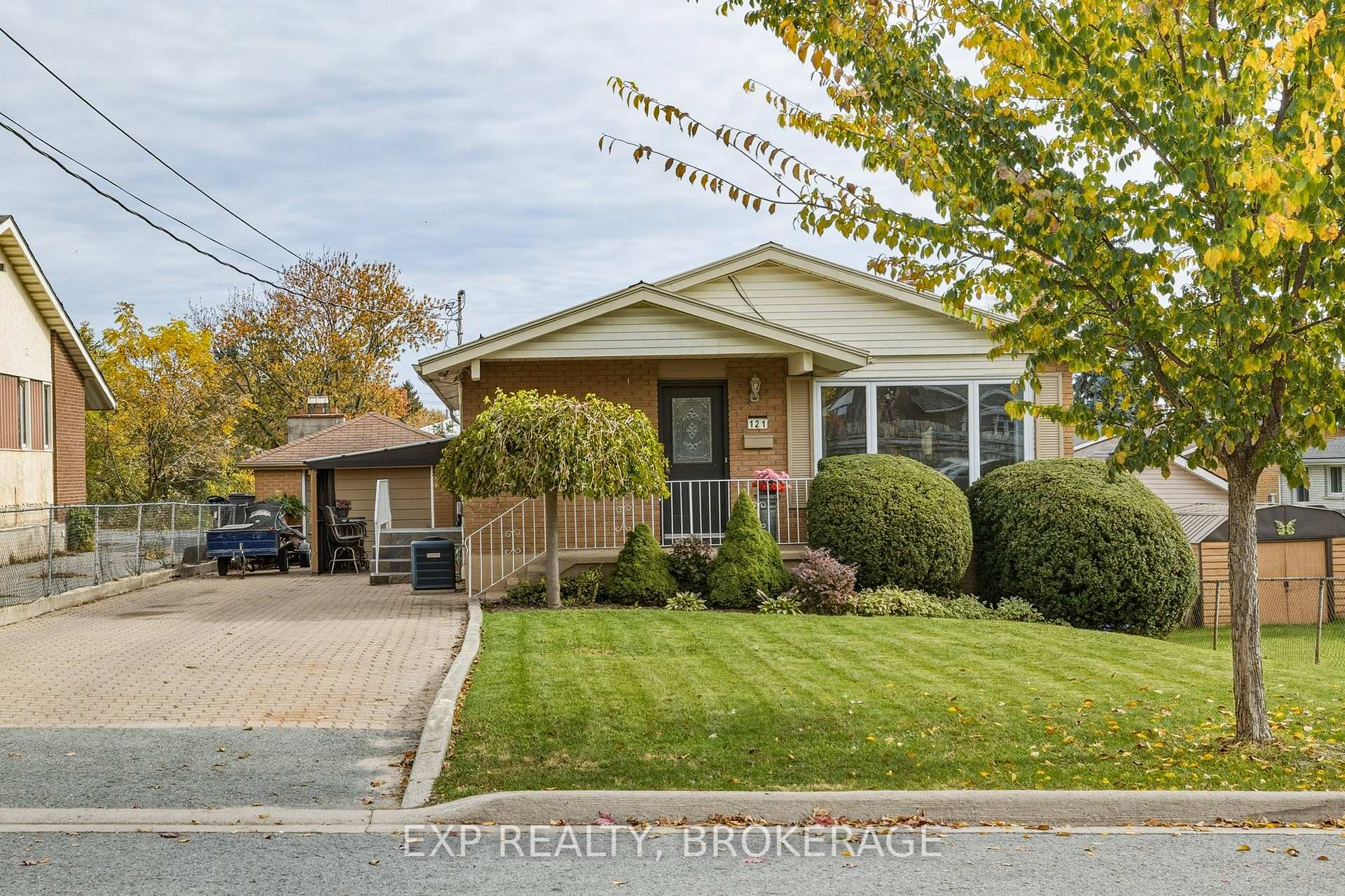 Photo 41 of 121 Butler Street E, Kingston, Rideau — HOMEH