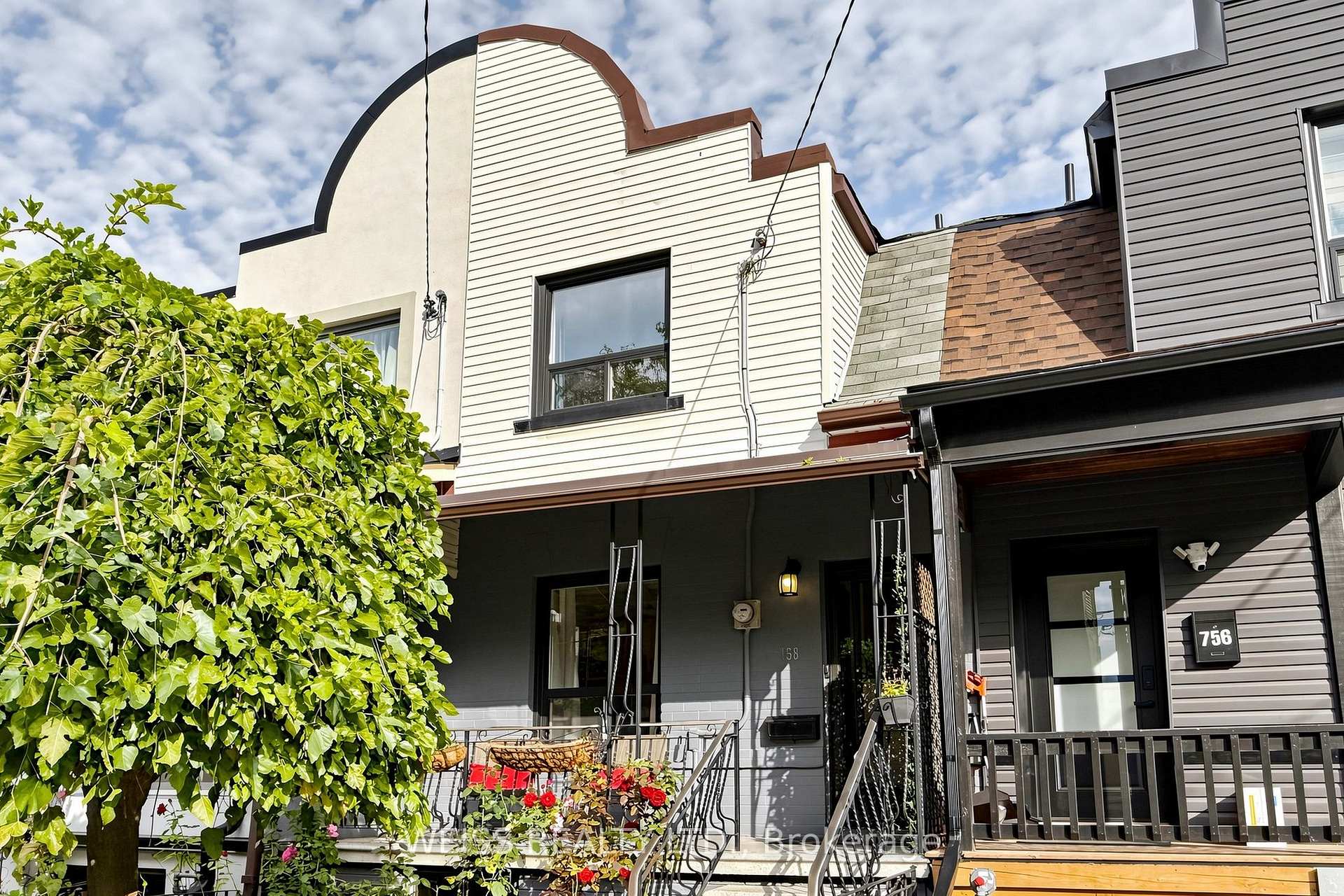 Photo 2 of 758 Richmond Street W, Toronto, Niagara — HOMEH