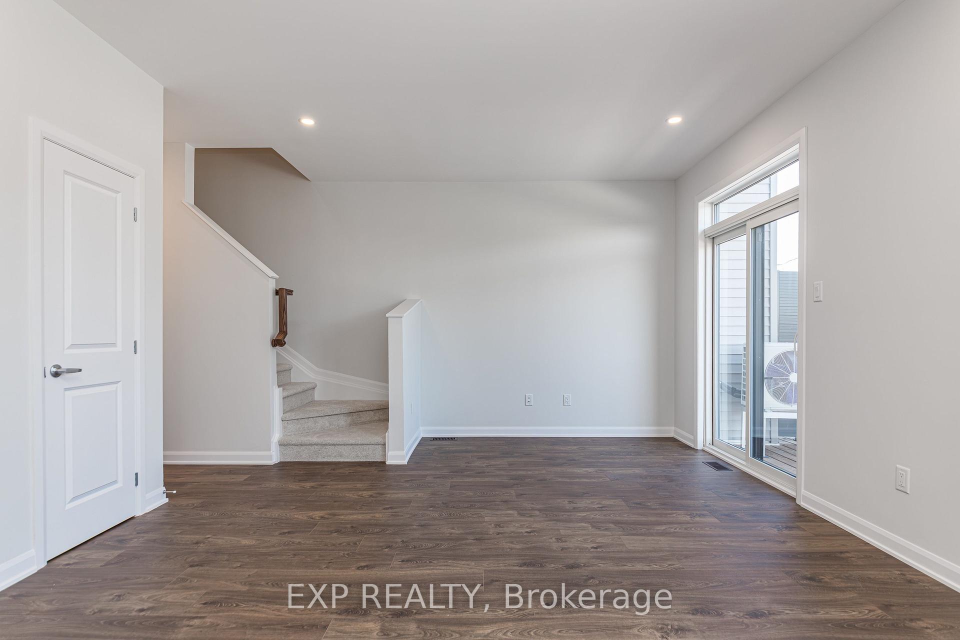 Photo 12 of 659 Moonglade Crescent, Ottawa, Barrhaven - Half Moon Bay — HOMEH