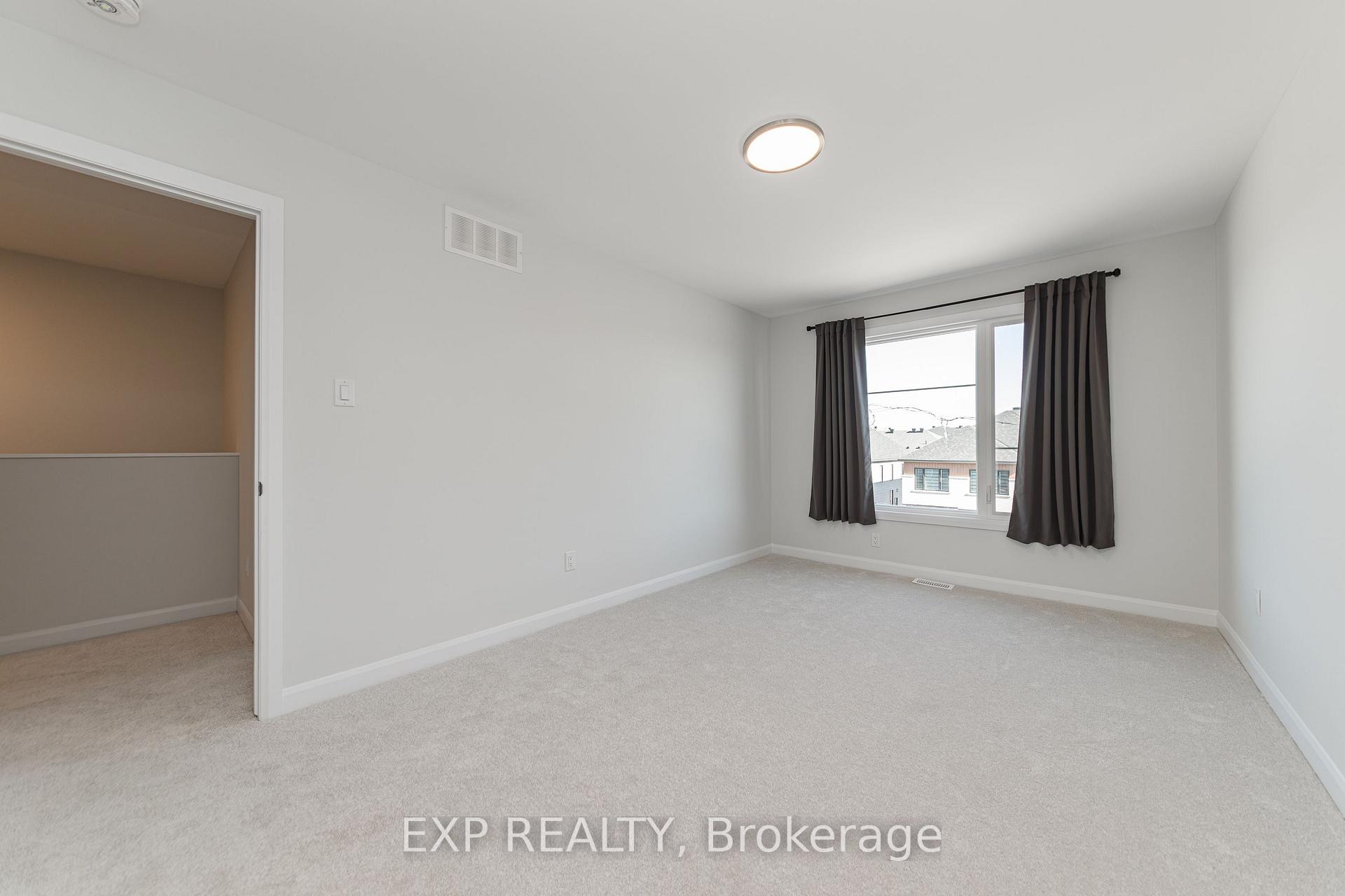 Photo 18 of 659 Moonglade Crescent, Ottawa, Barrhaven - Half Moon Bay — HOMEH