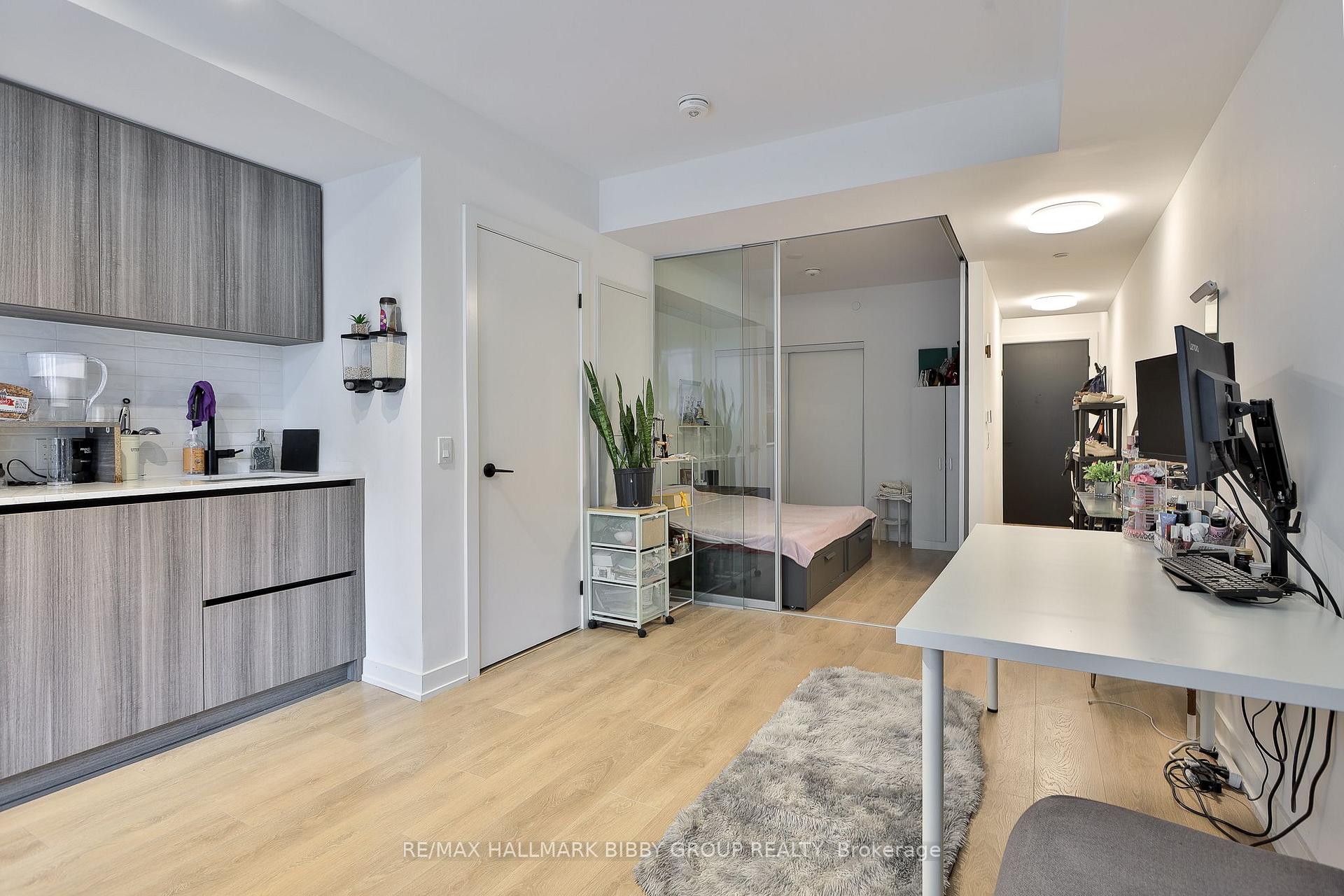 Photo 8 of Unit 302, 127 Broadway Avenue, Toronto, Mount Pleasant West — HOMEH