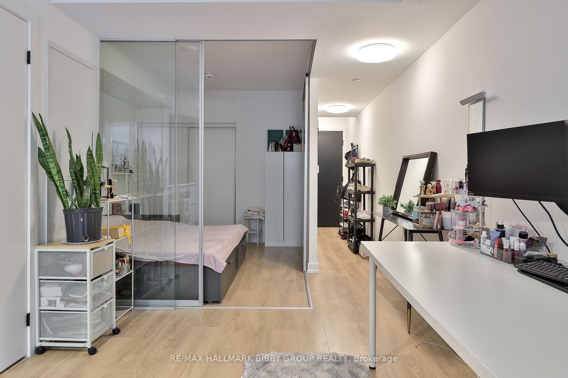 Photo 10 of Unit 302, 127 Broadway Avenue, Toronto, Mount Pleasant West — HOMEH