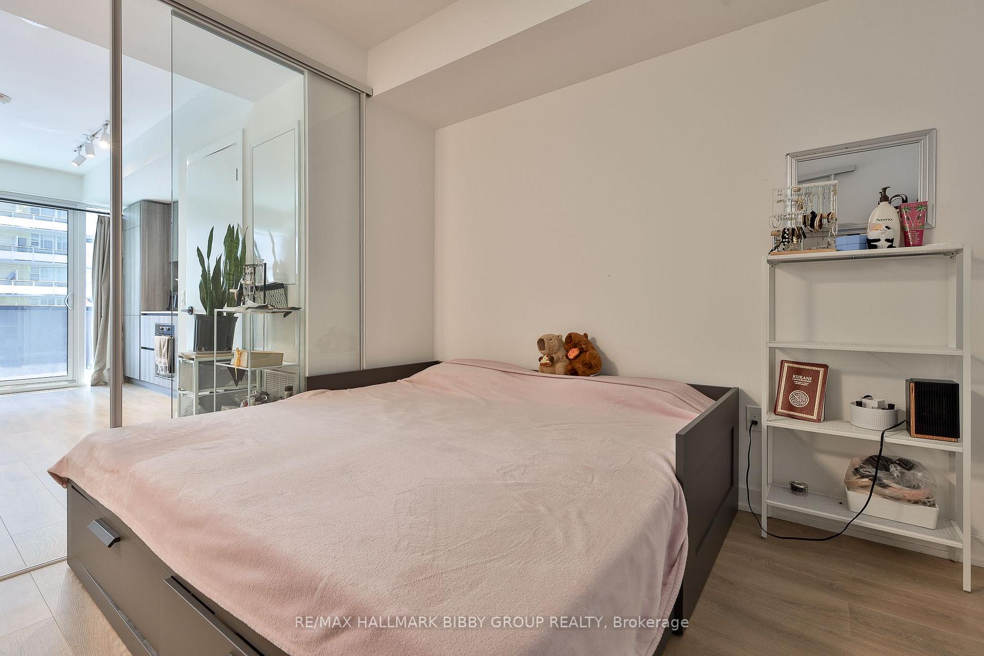 Photo 12 of Unit 302, 127 Broadway Avenue, Toronto, Mount Pleasant West — HOMEH