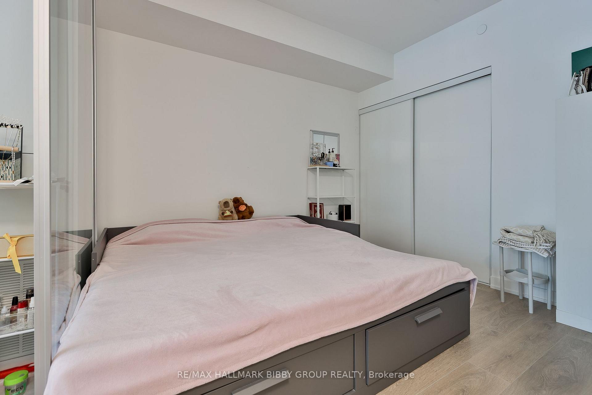 Photo 13 of Unit 302, 127 Broadway Avenue, Toronto, Mount Pleasant West — HOMEH