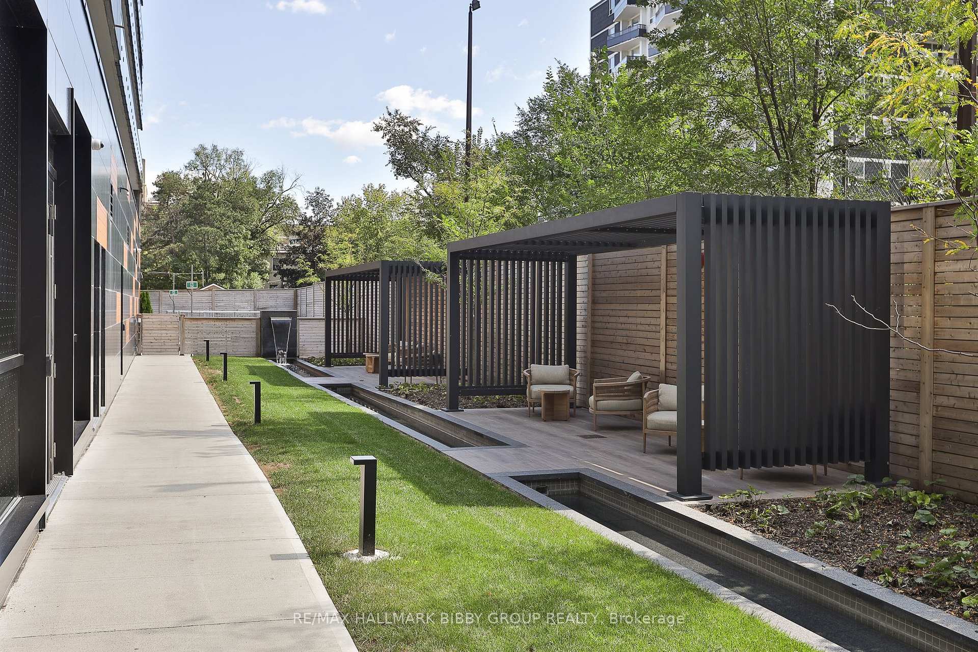 Photo 20 of Unit 302, 127 Broadway Avenue, Toronto, Mount Pleasant West — HOMEH