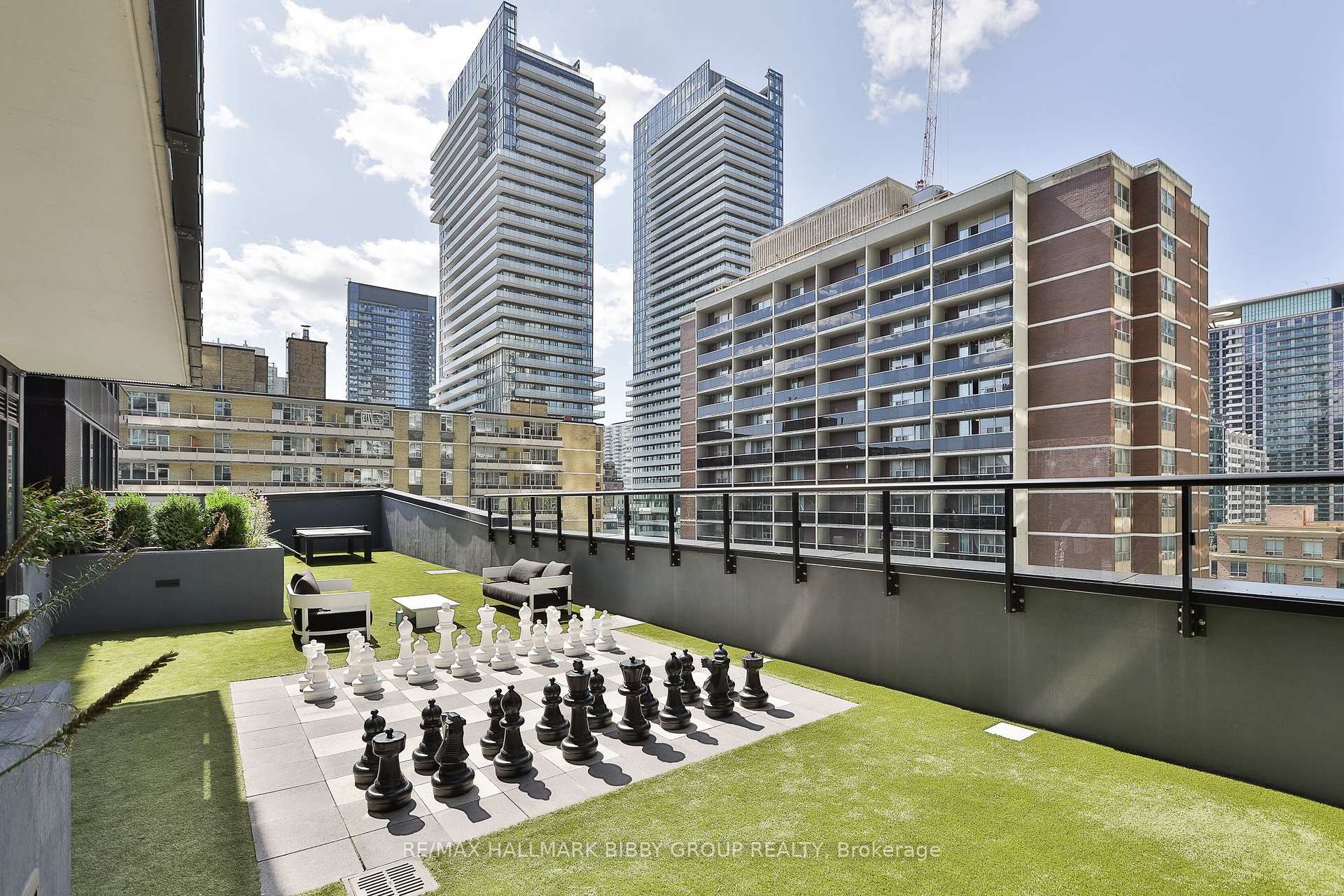 Photo 22 of Unit 302, 127 Broadway Avenue, Toronto, Mount Pleasant West — HOMEH