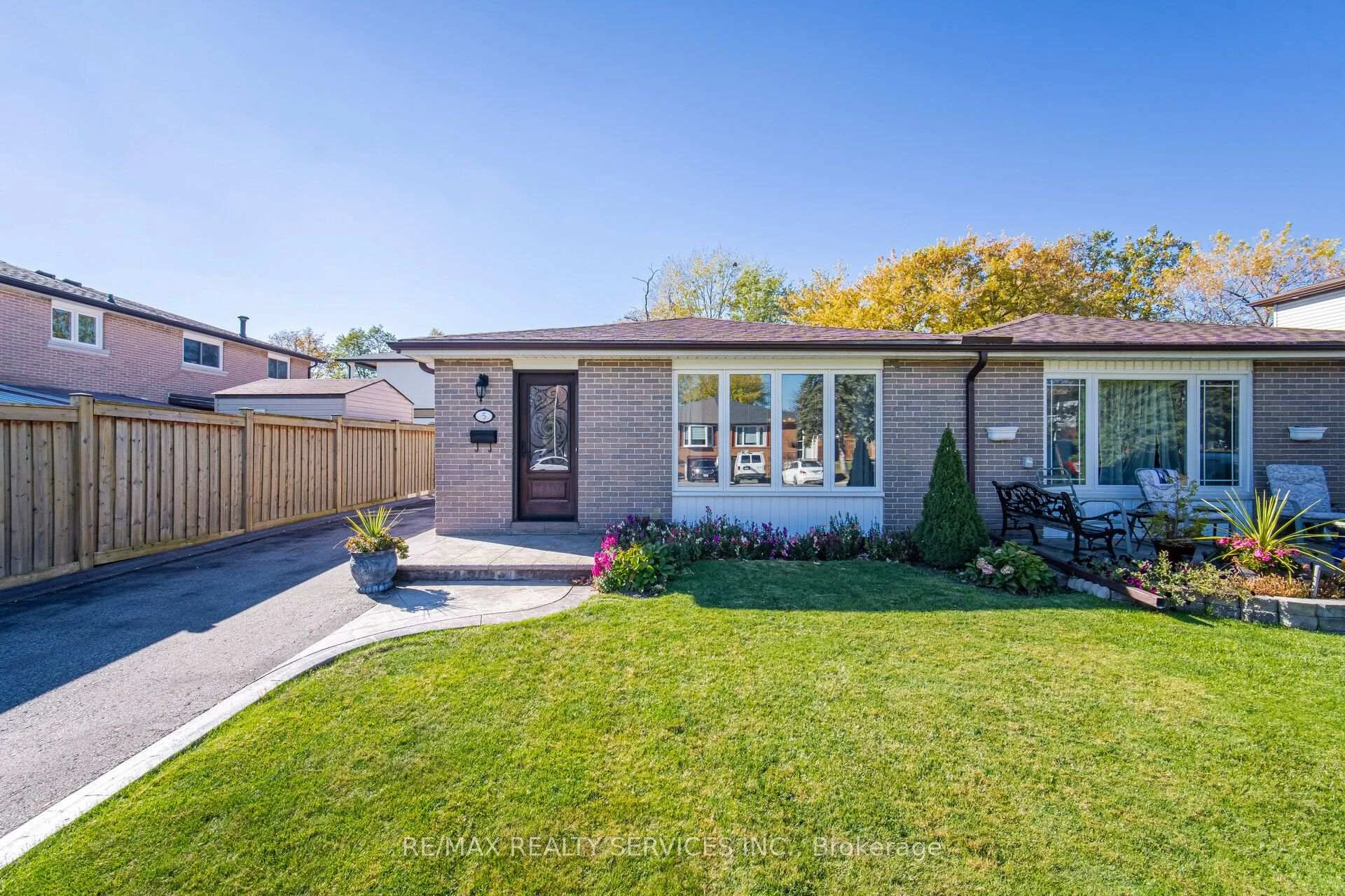 Photo 20 of 5 Drake Boulevard, Brampton, Southgate — HOMEH