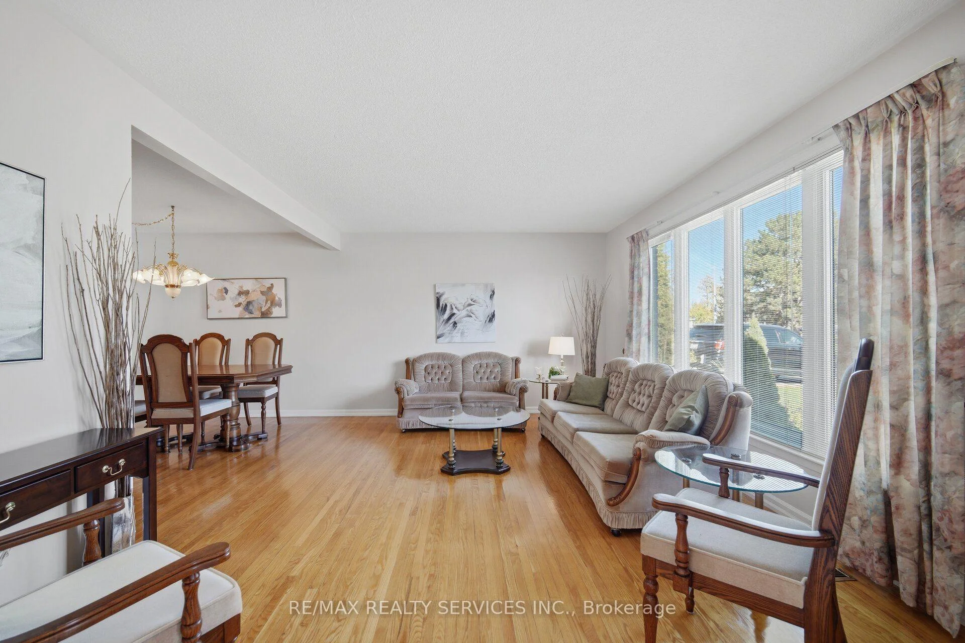 Photo 32 of 5 Drake Boulevard, Brampton, Southgate — HOMEH