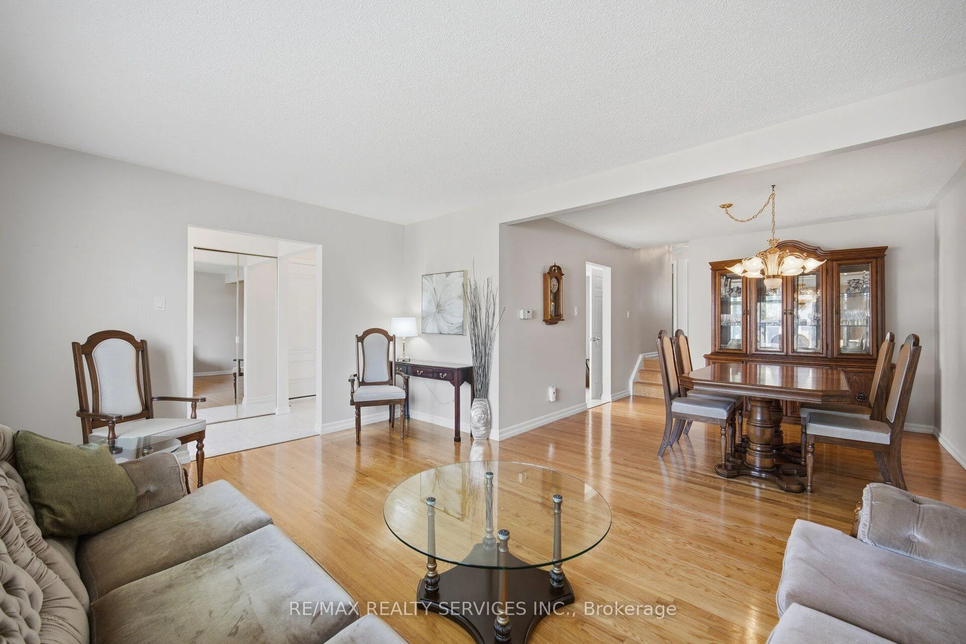 Photo 35 of 5 Drake Boulevard, Brampton, Southgate — HOMEH