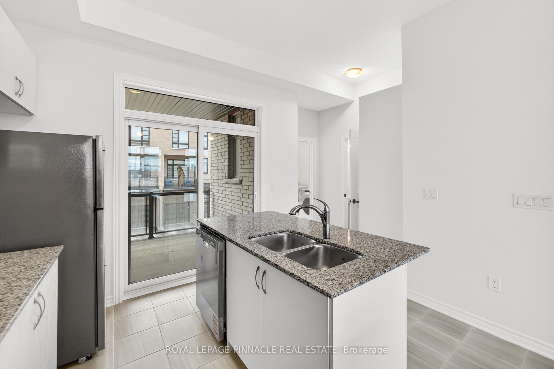 Photo 25 of 69 Inverary Crescent, Vaughan, Kleinburg — HOMEH